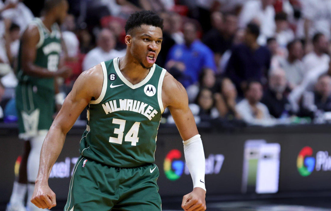 BUCKS