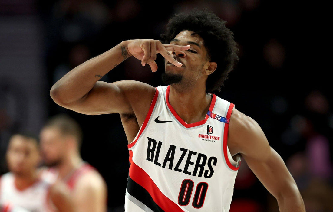 TRAIL BLAZERS