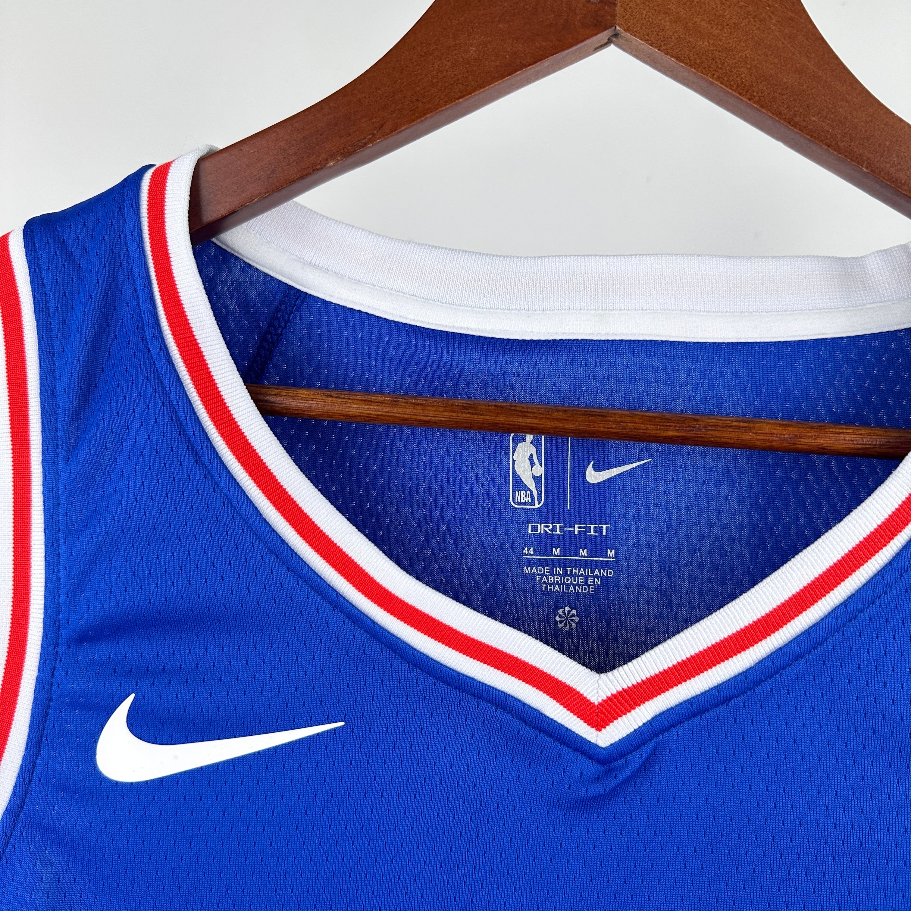 23/24 NBA 76ers Icon Edition - Lebron James