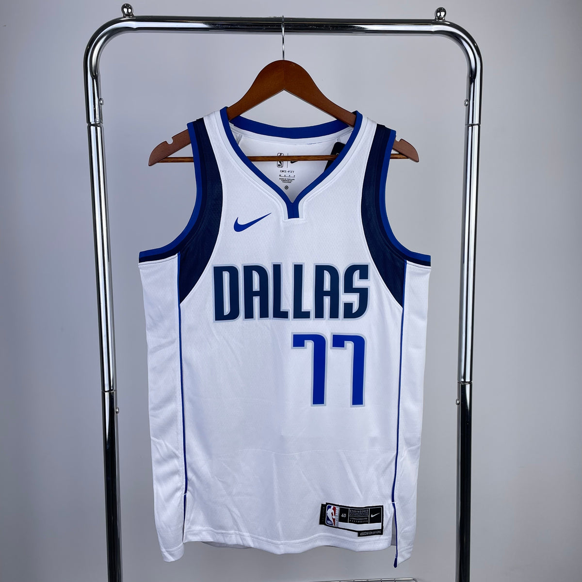 22/23 NBA Mavericks Association Edition - Luka Doncic