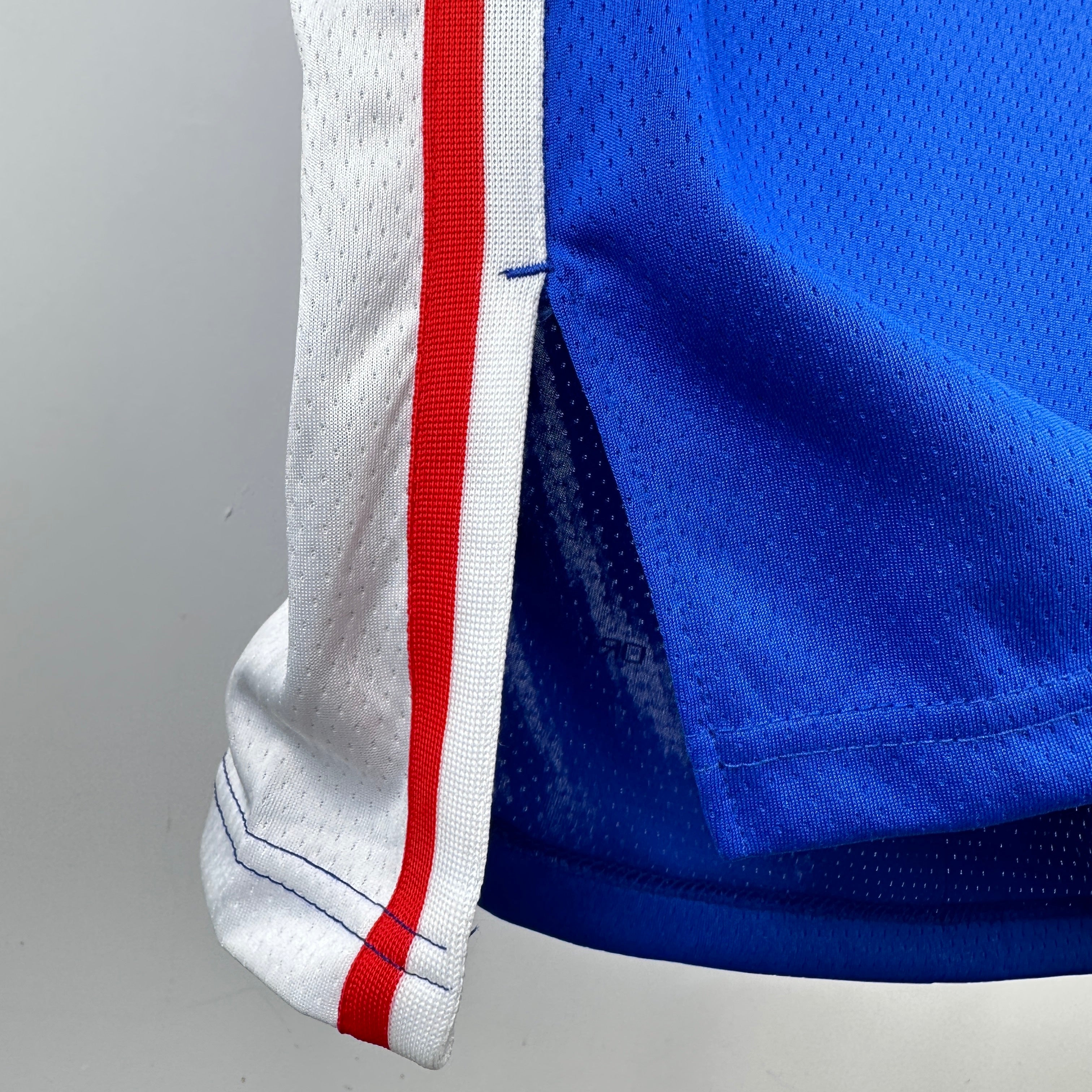 23/24 NBA 76ers Icon Edition - Lebron James