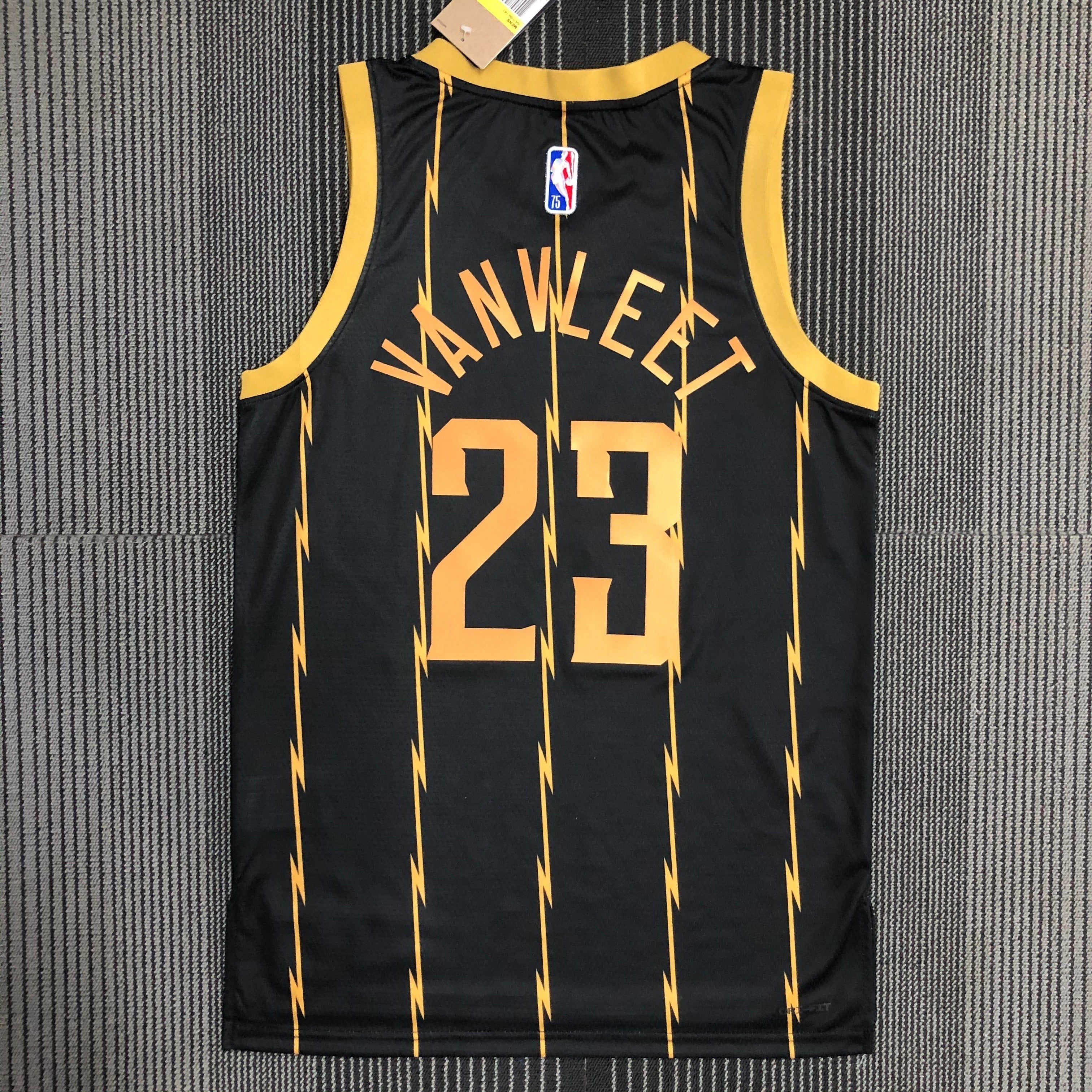 22/23 NBA Raptors City Edition - Vanvleet