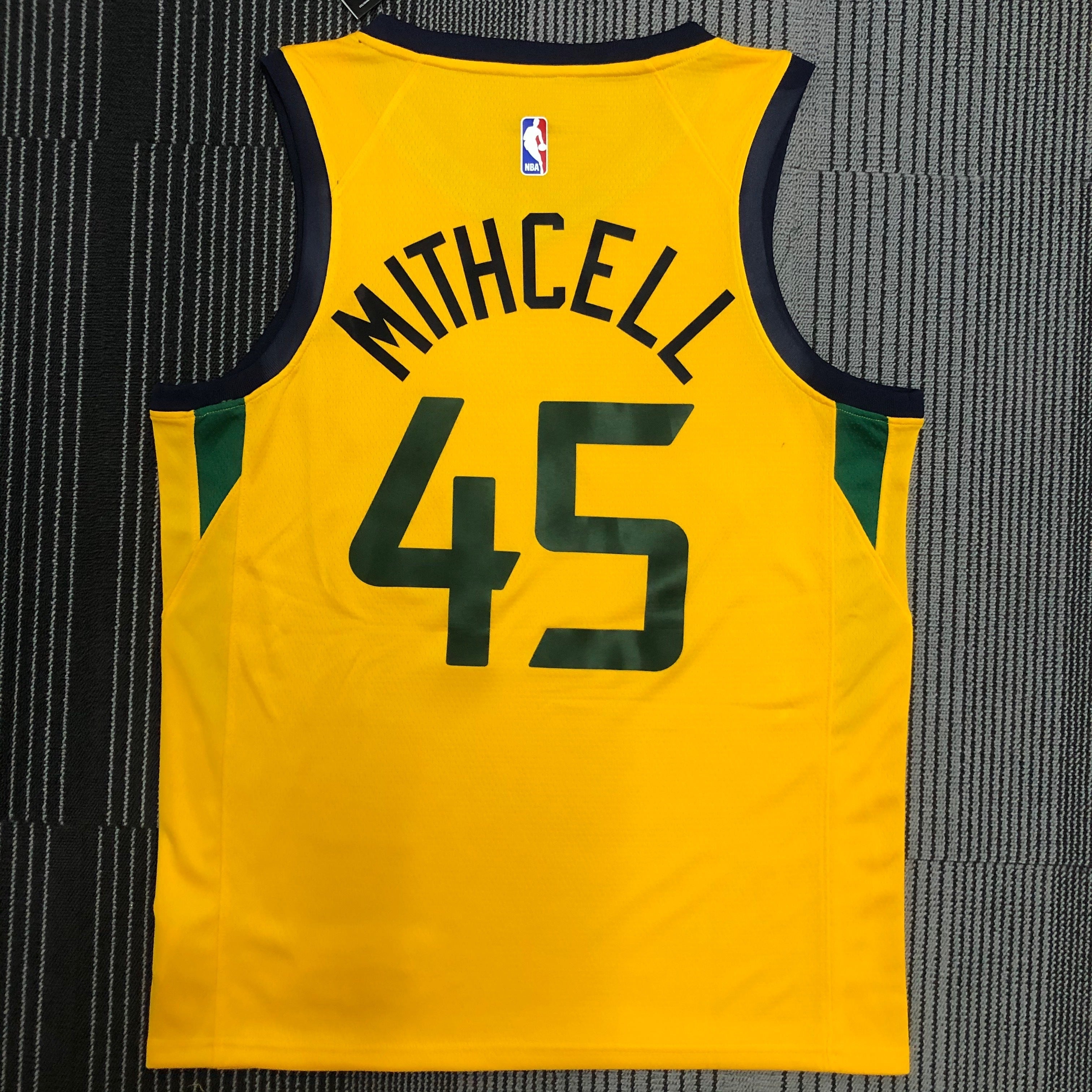 2021/22 NBA Utah Jazz Statement Edition - Mitchell