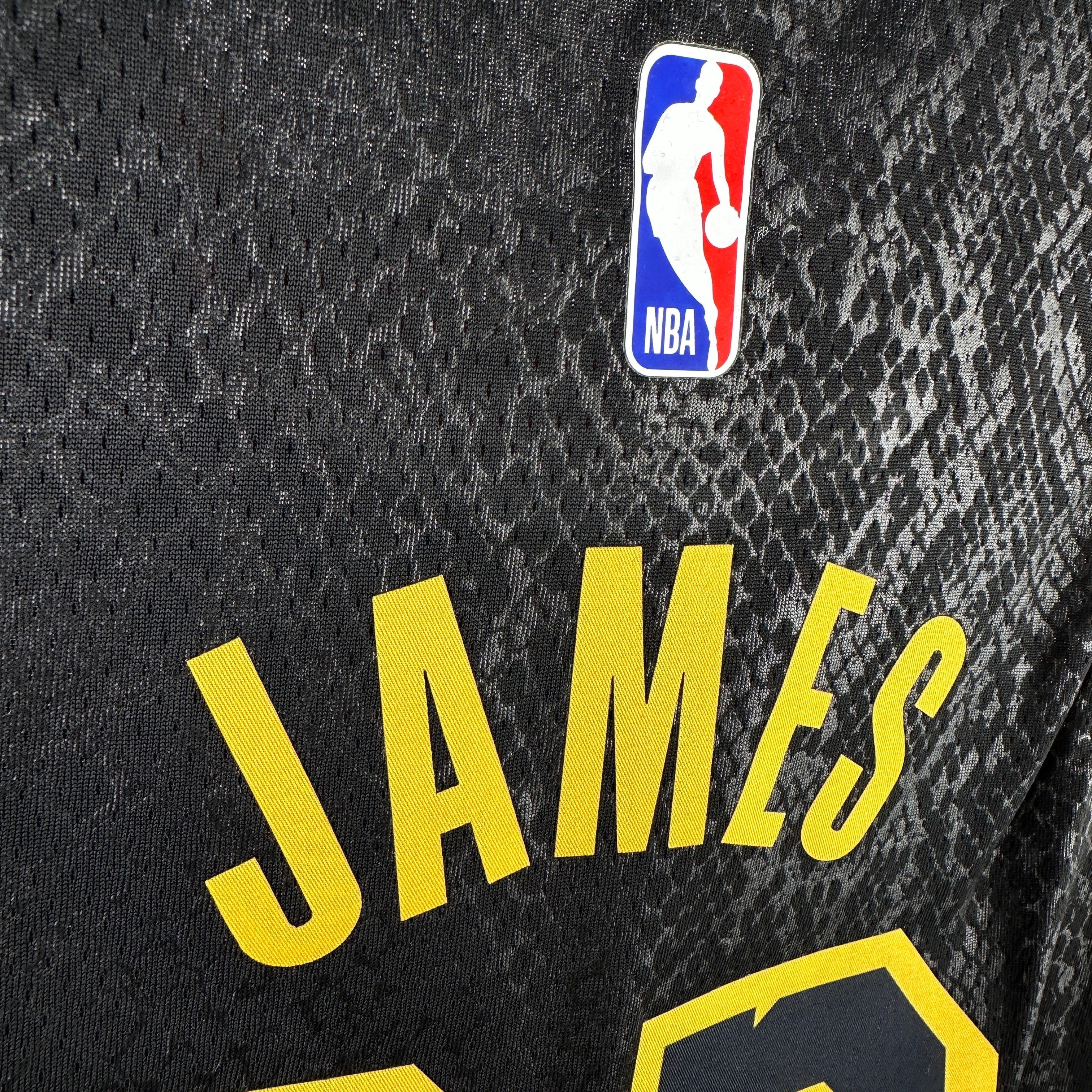 NBA Lakers Black Mamba Edition - Lebron James