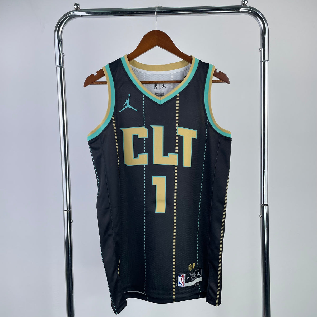 22/23 NBA Hornets City Edition - Lamelo Ball