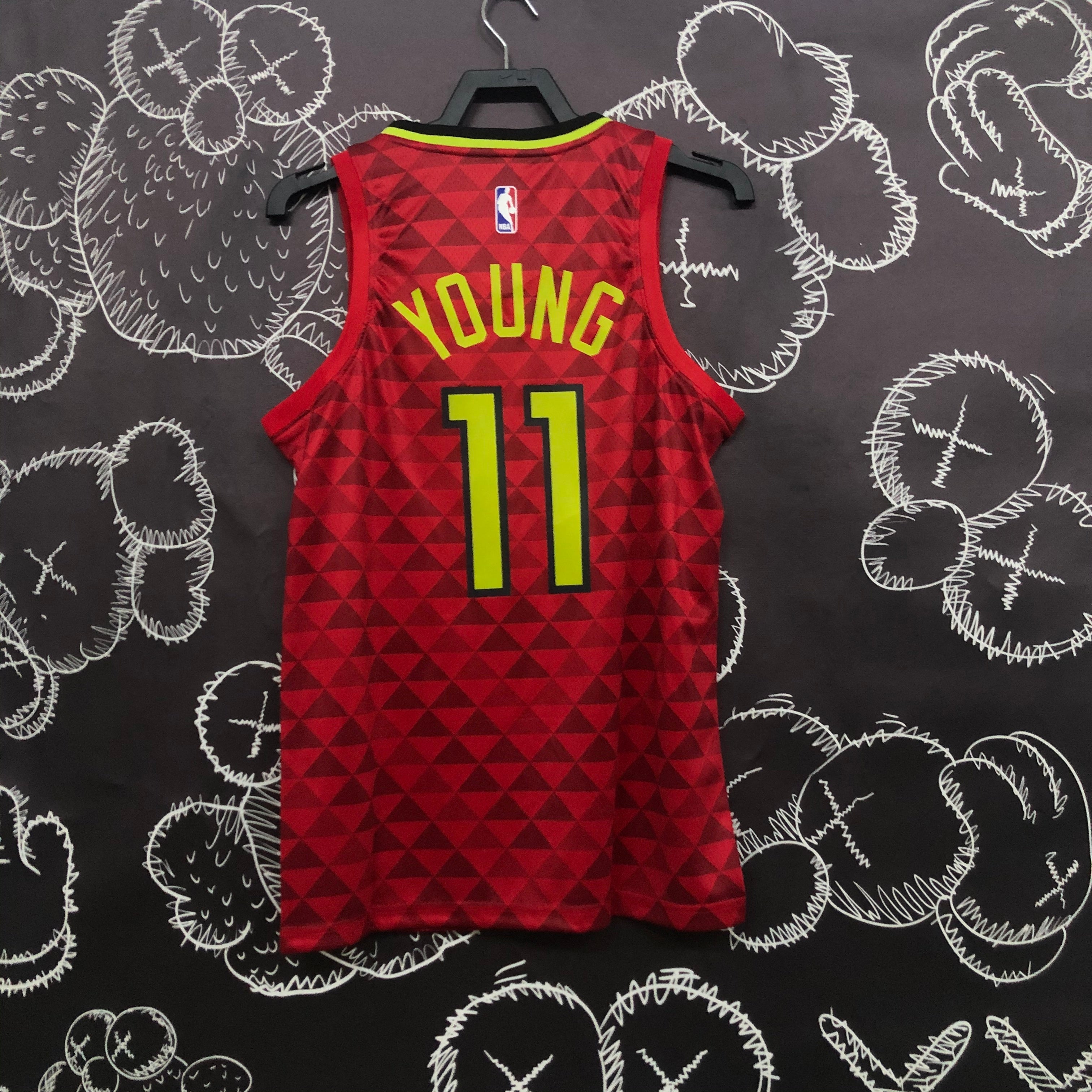 19/20 NBA Hawks Statement Edition - Young