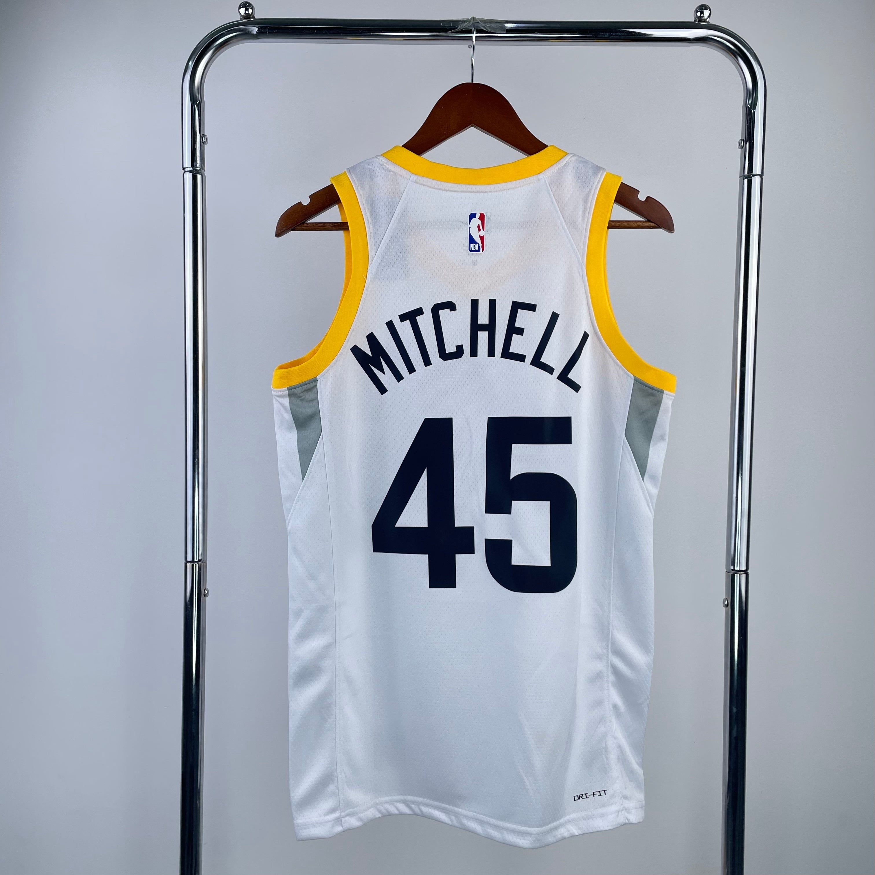 2022/23 NBA Utah Jazz Association Edition - Mitchell