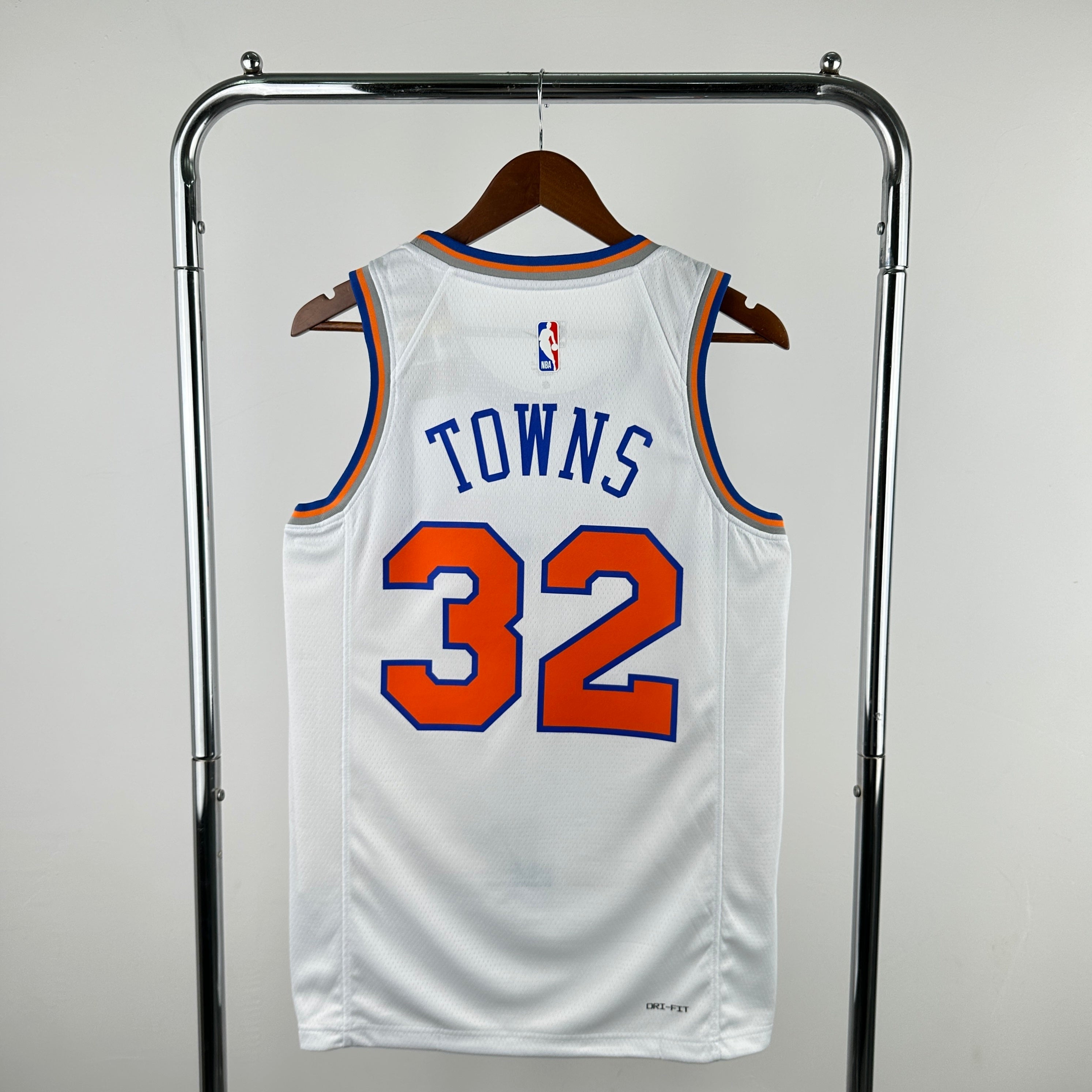24/25 NBA NY Knicks Association Edition - Towns