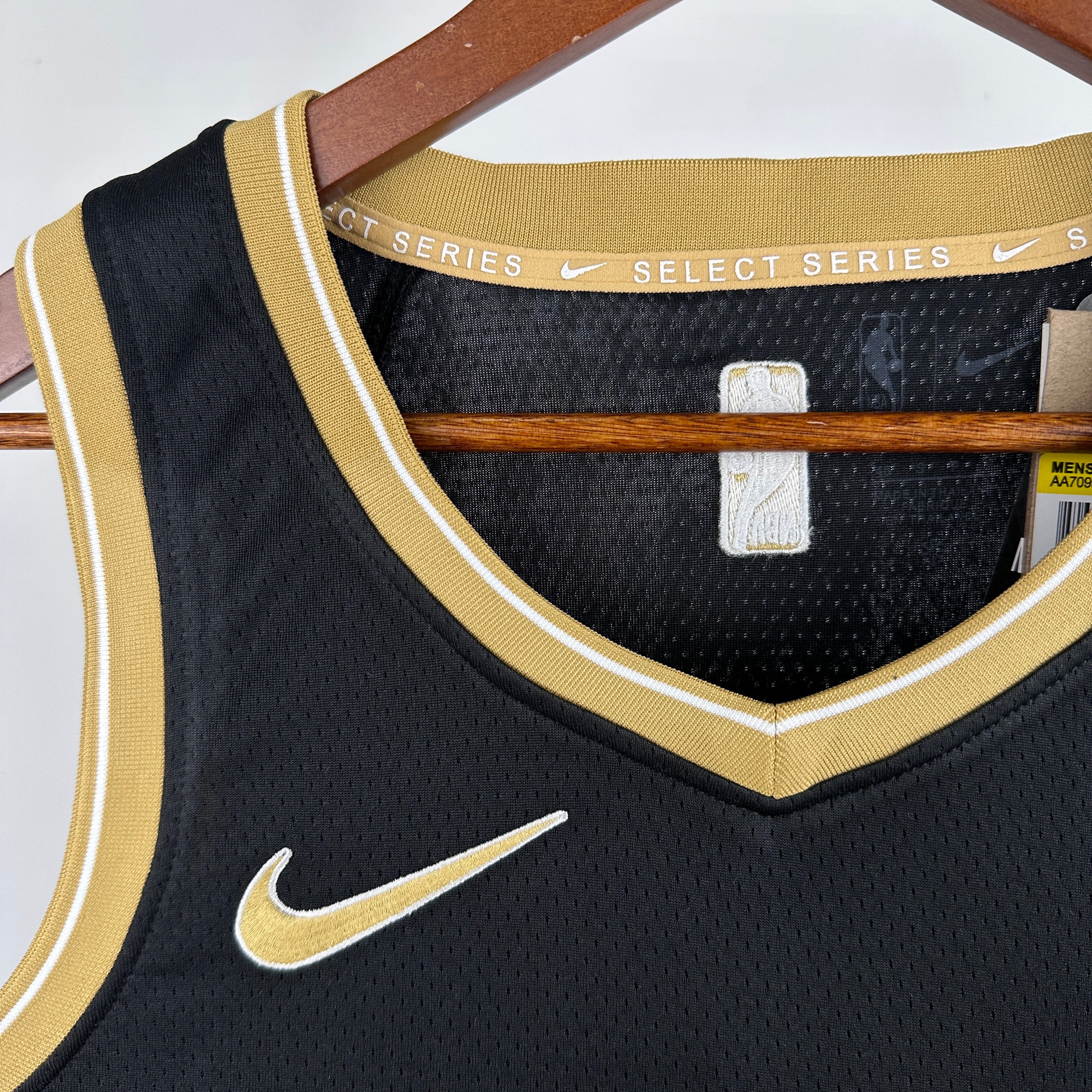 NBA Milwaukee Select Series- Giannis Antetokounmpo