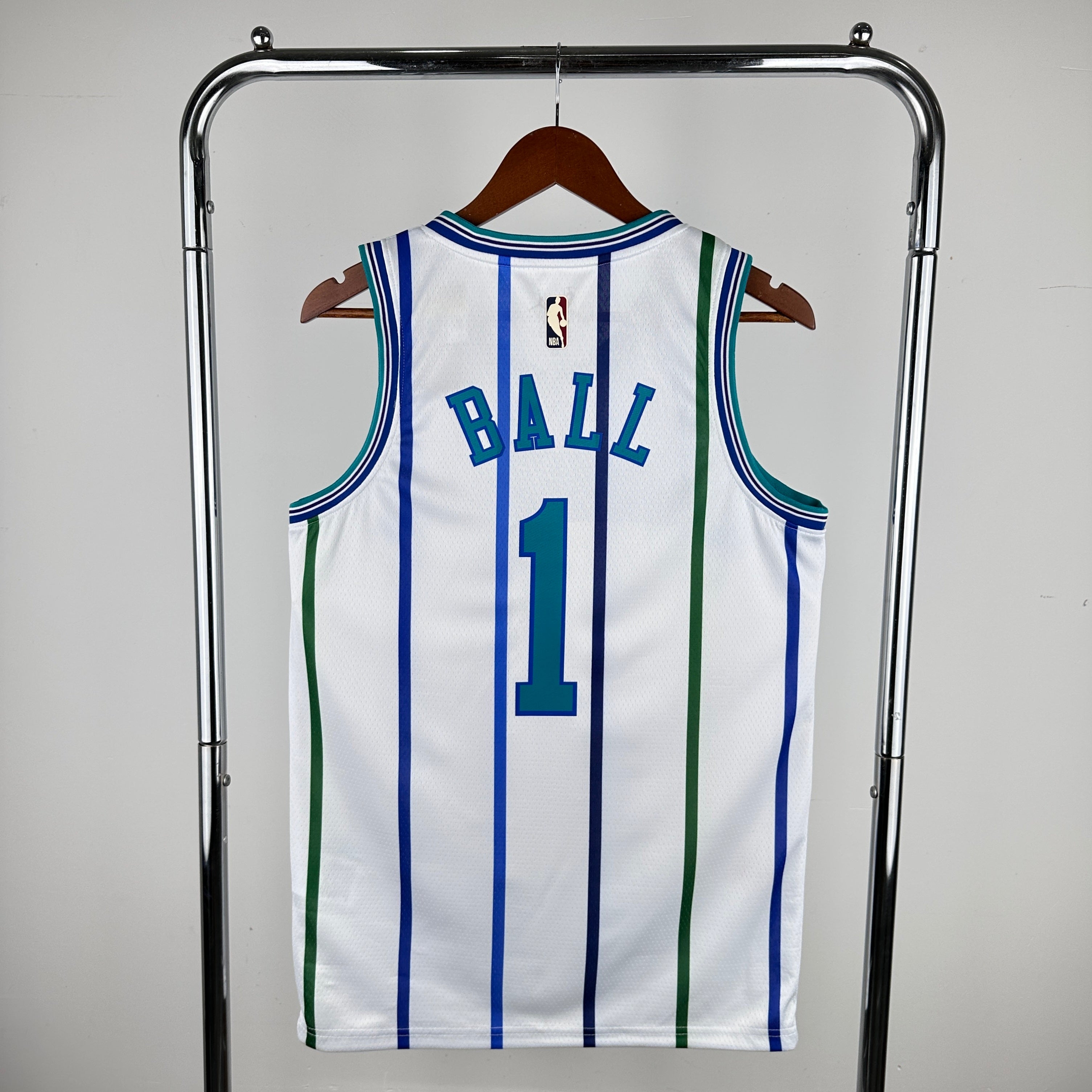 19/20 NBA Hornets Classic Edition - Lamelo Ball