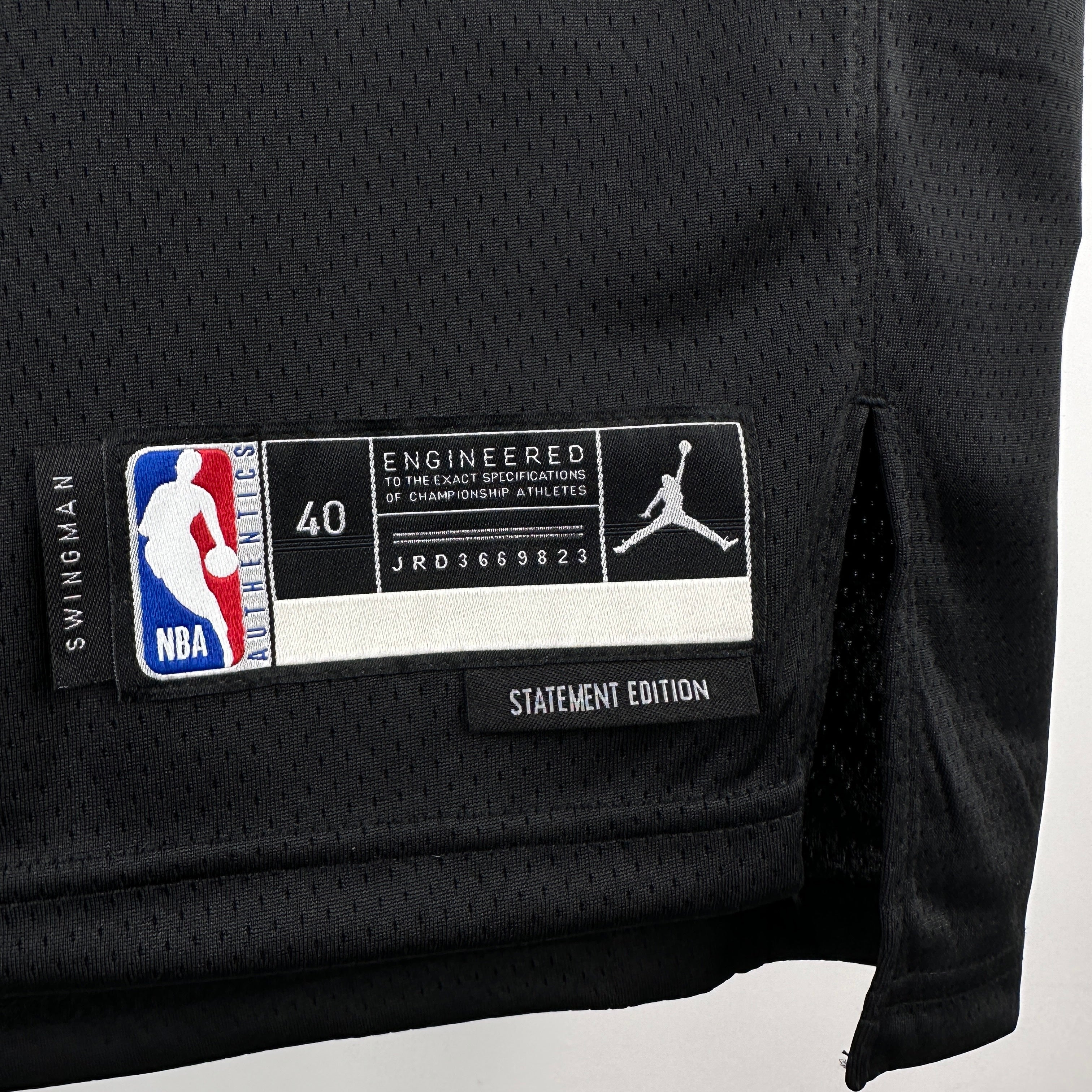 22/23 NBA Timberwolves Statement Edition - Anthony Edwards