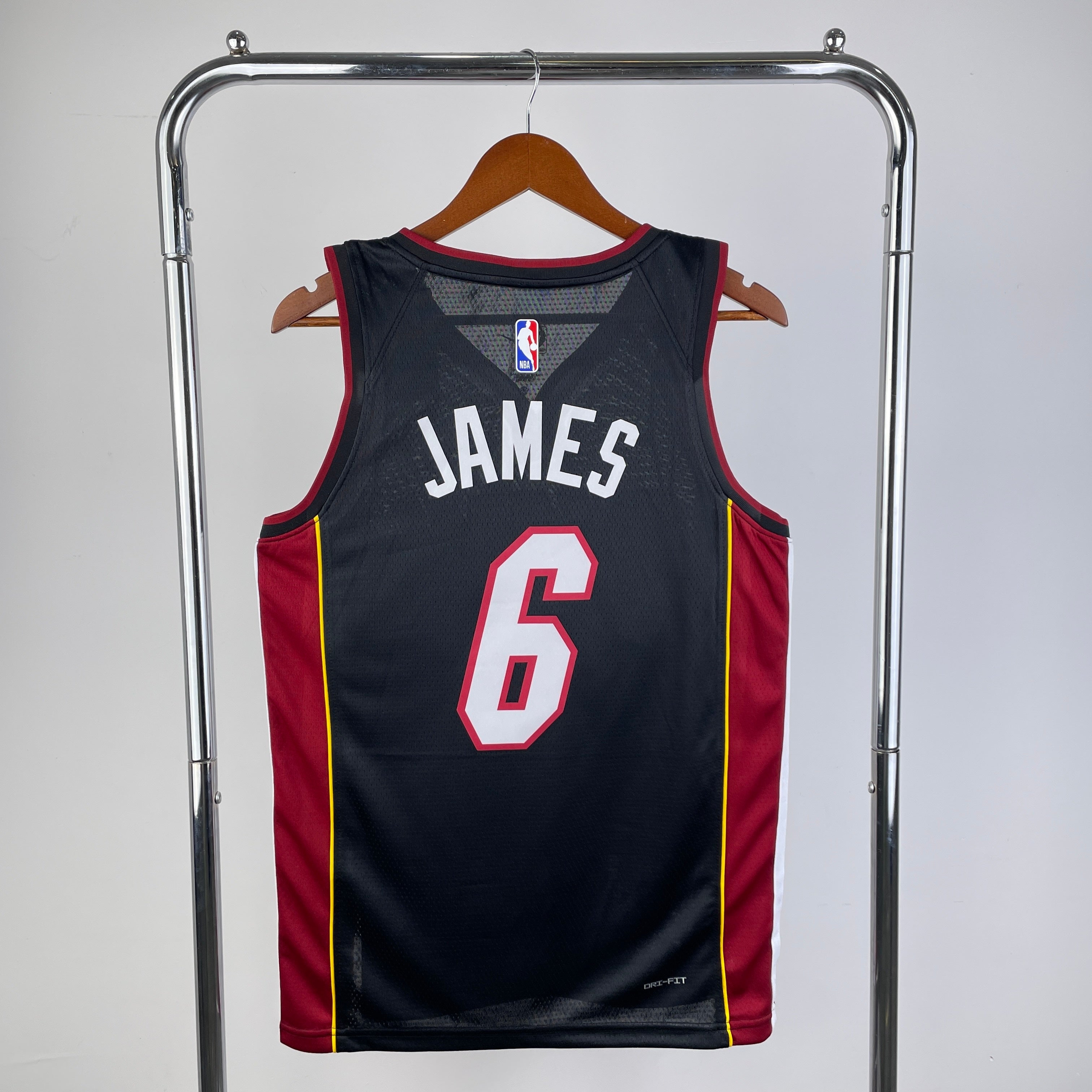 2023/24 NBA Miami Heat Icon Edition - Lebron James