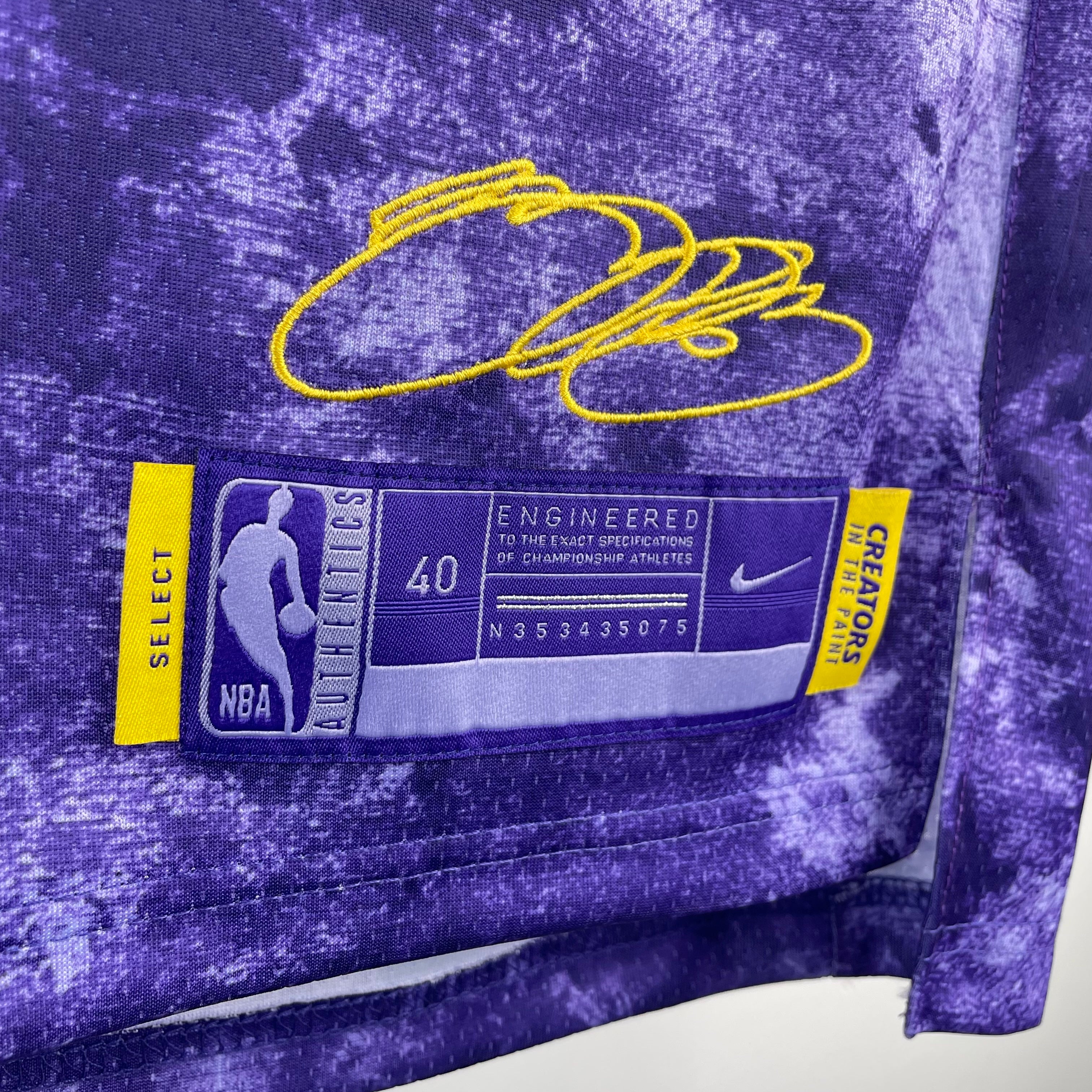 2023/24 NBA Lakers Select Series - Lebron James
