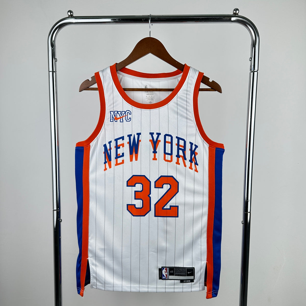 24/25 NBA NY Knicks City Edition - Towns