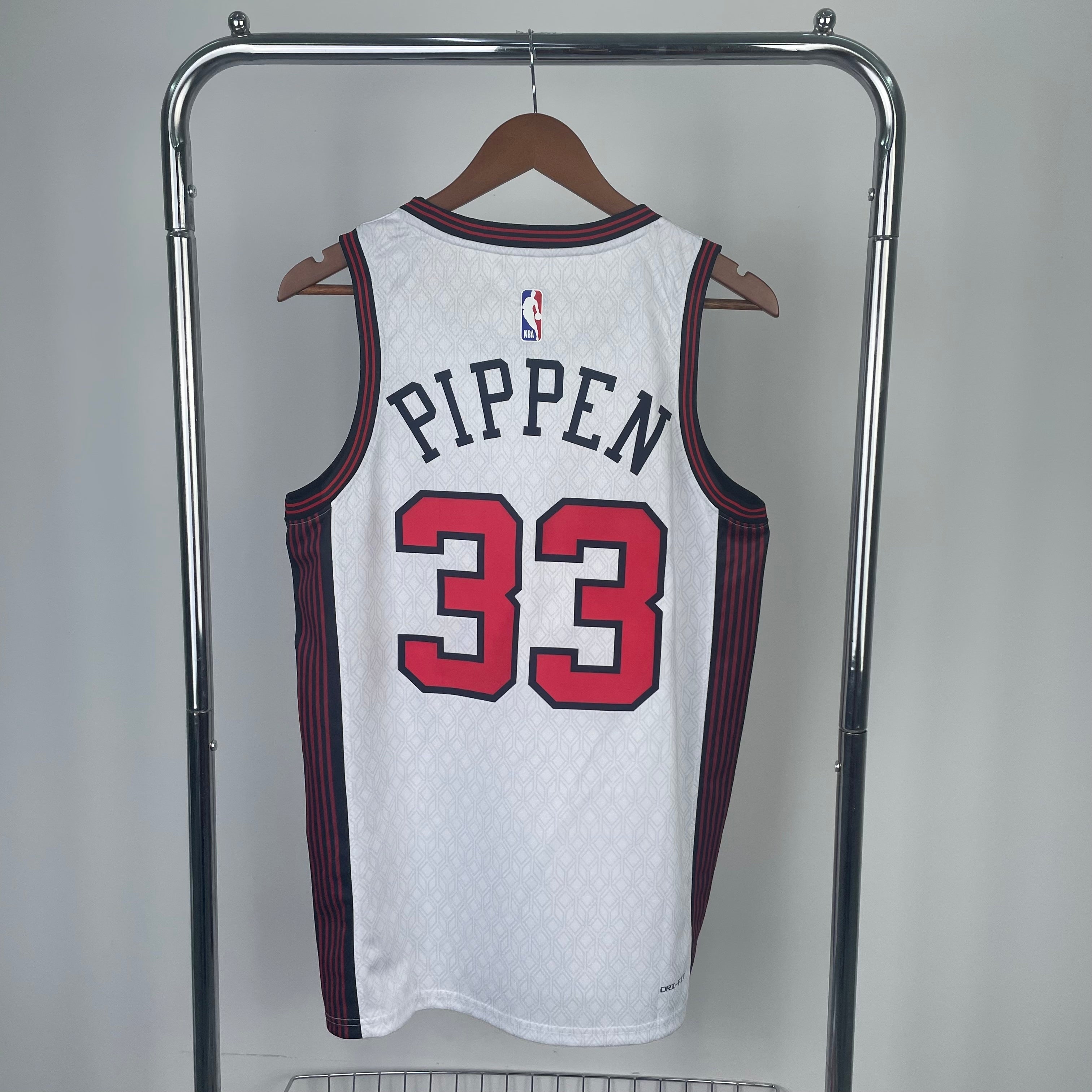 22/23 NBA Bulls City Edition - Scottie Pippen