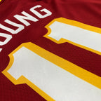 2022/23 NBA Hawks Icon Edition - Young