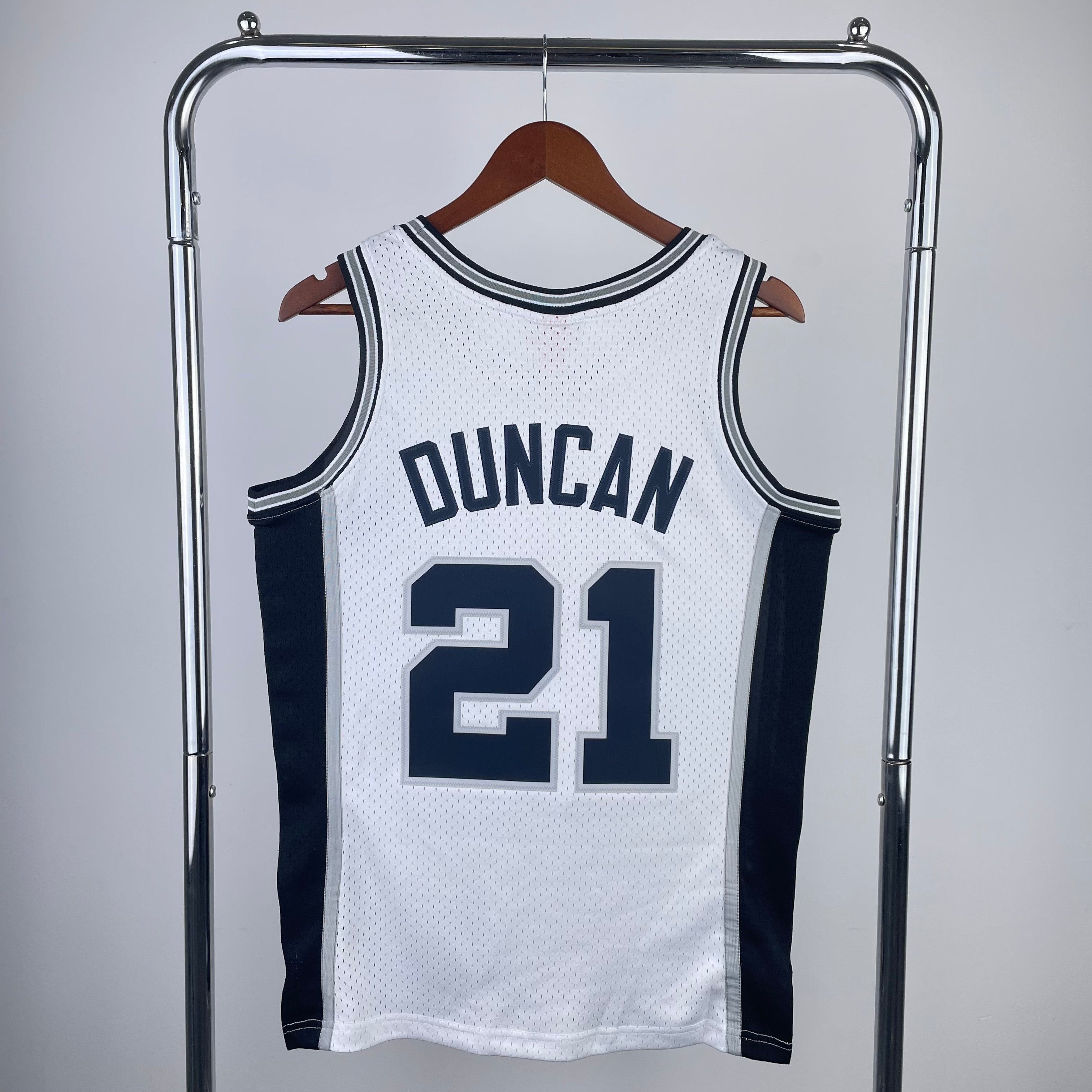1998/99 NBA Spurs Mitchell & Ness - Tim Duncan