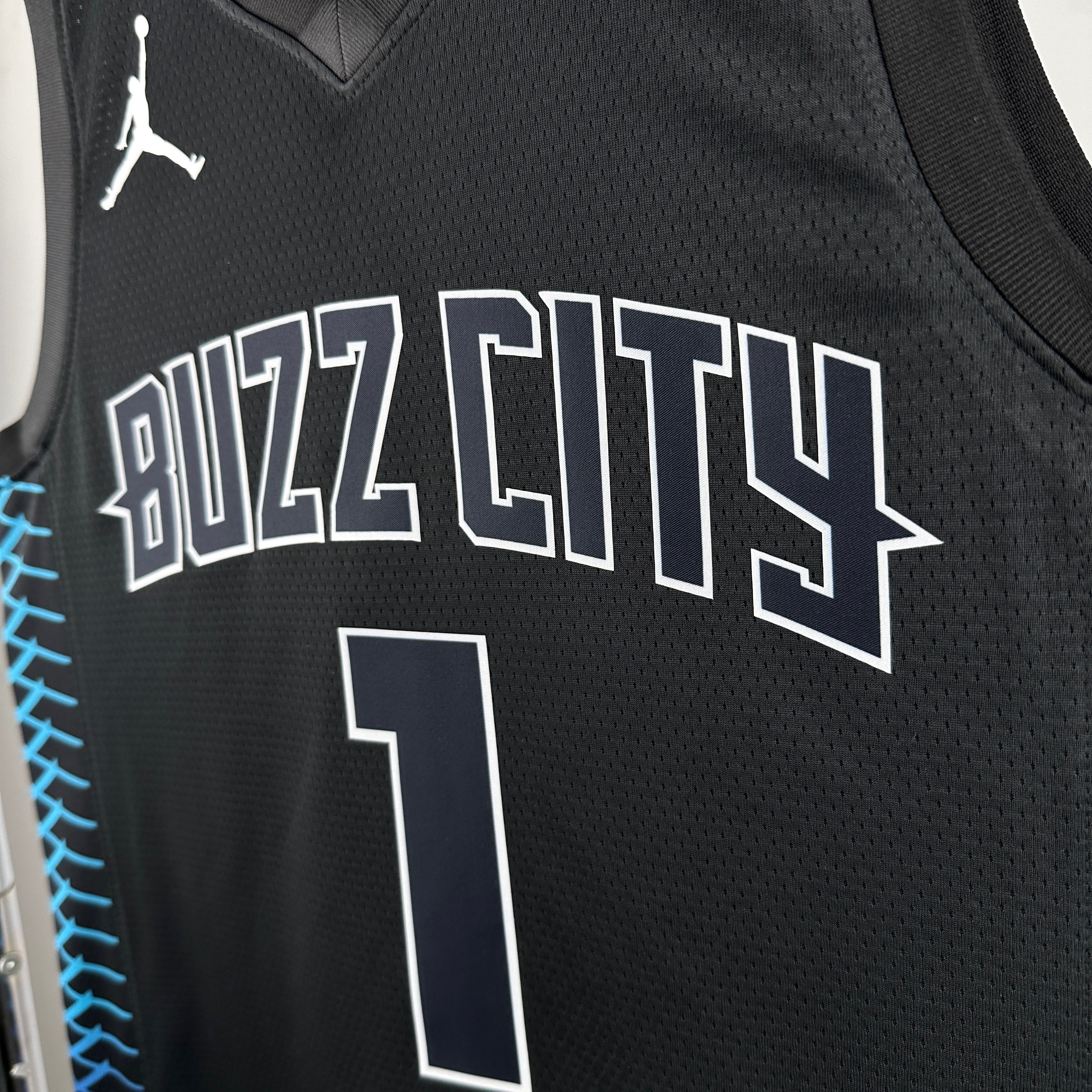 17/18 NBA Hornets City Edition - Lamelo Ball