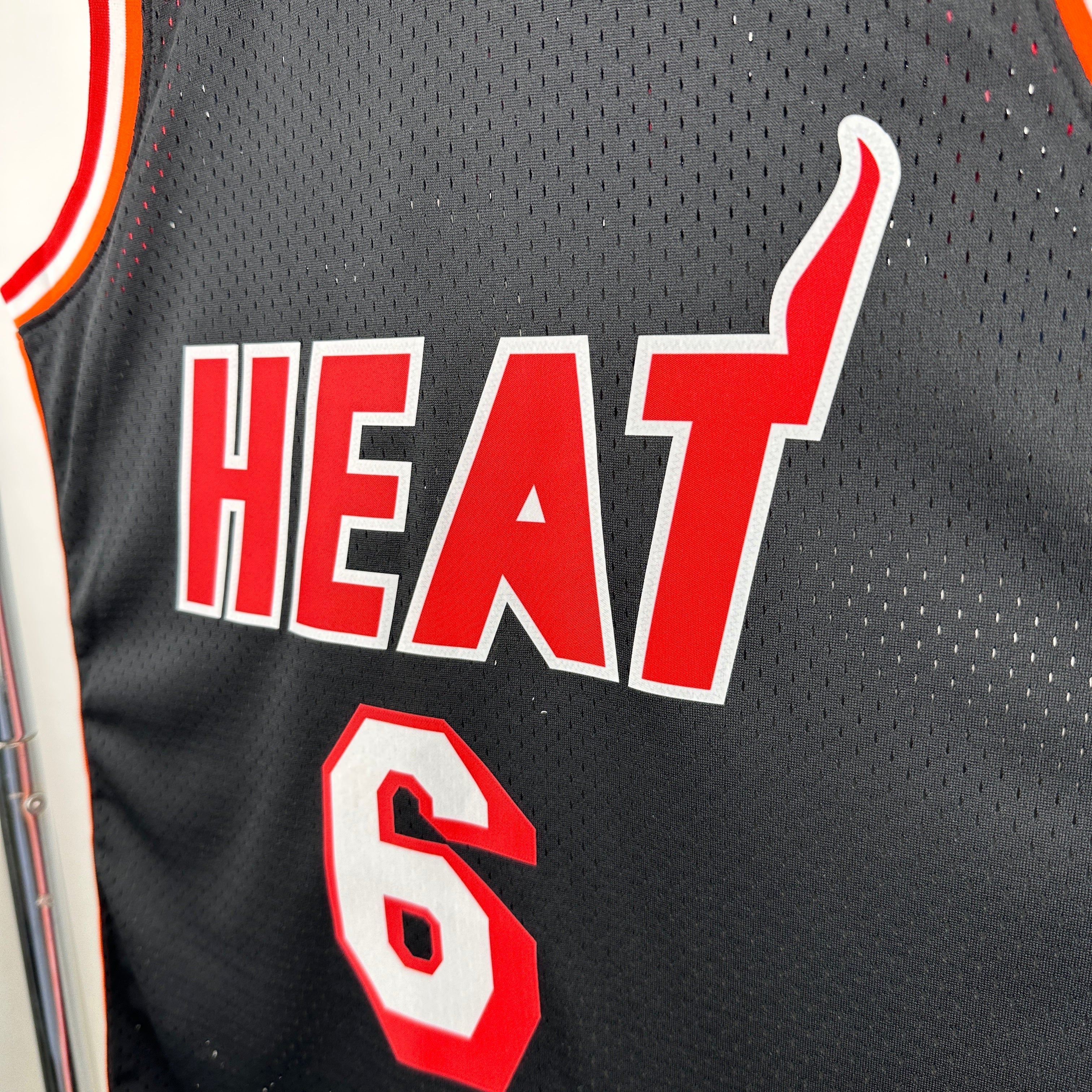 2013/14 NBA Miami Heat Mitchell & Ness - Lebron James