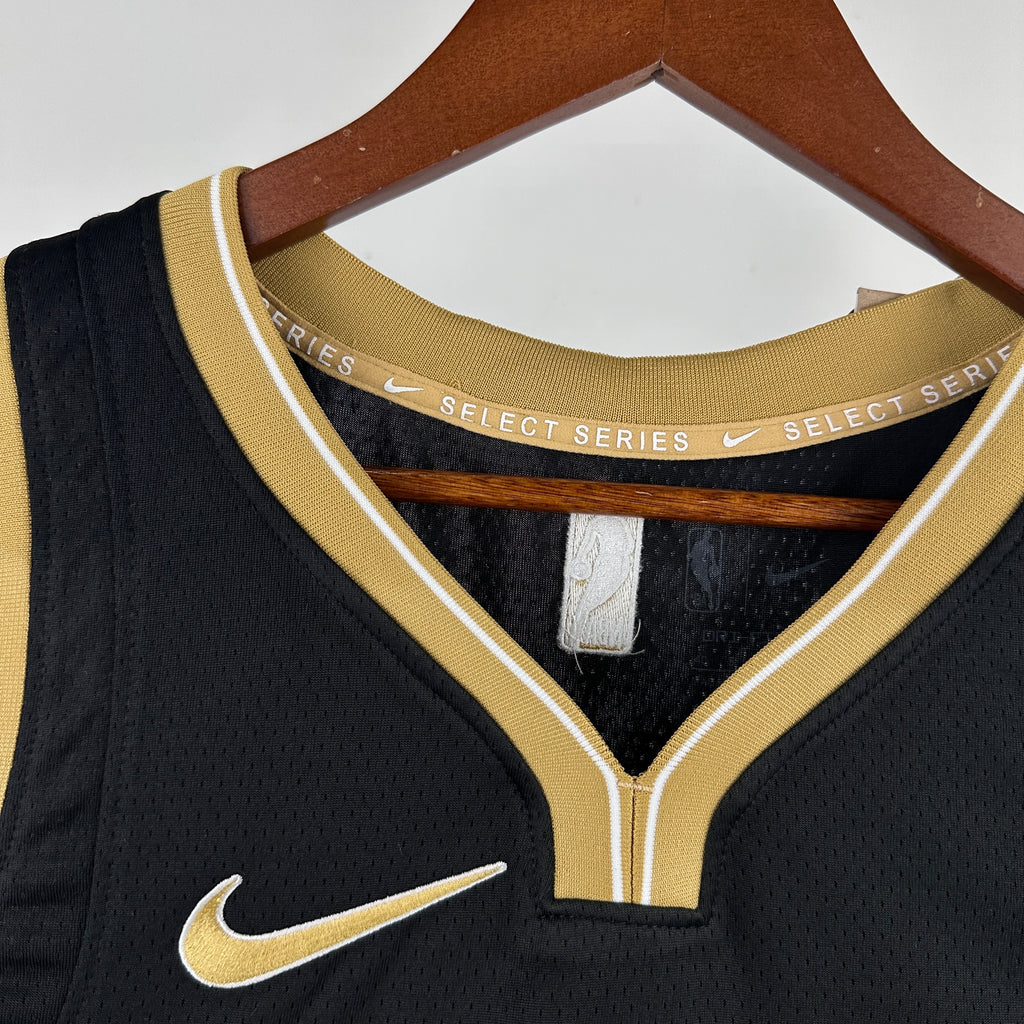 NBA Mavericks Select Series - Luka Doncic