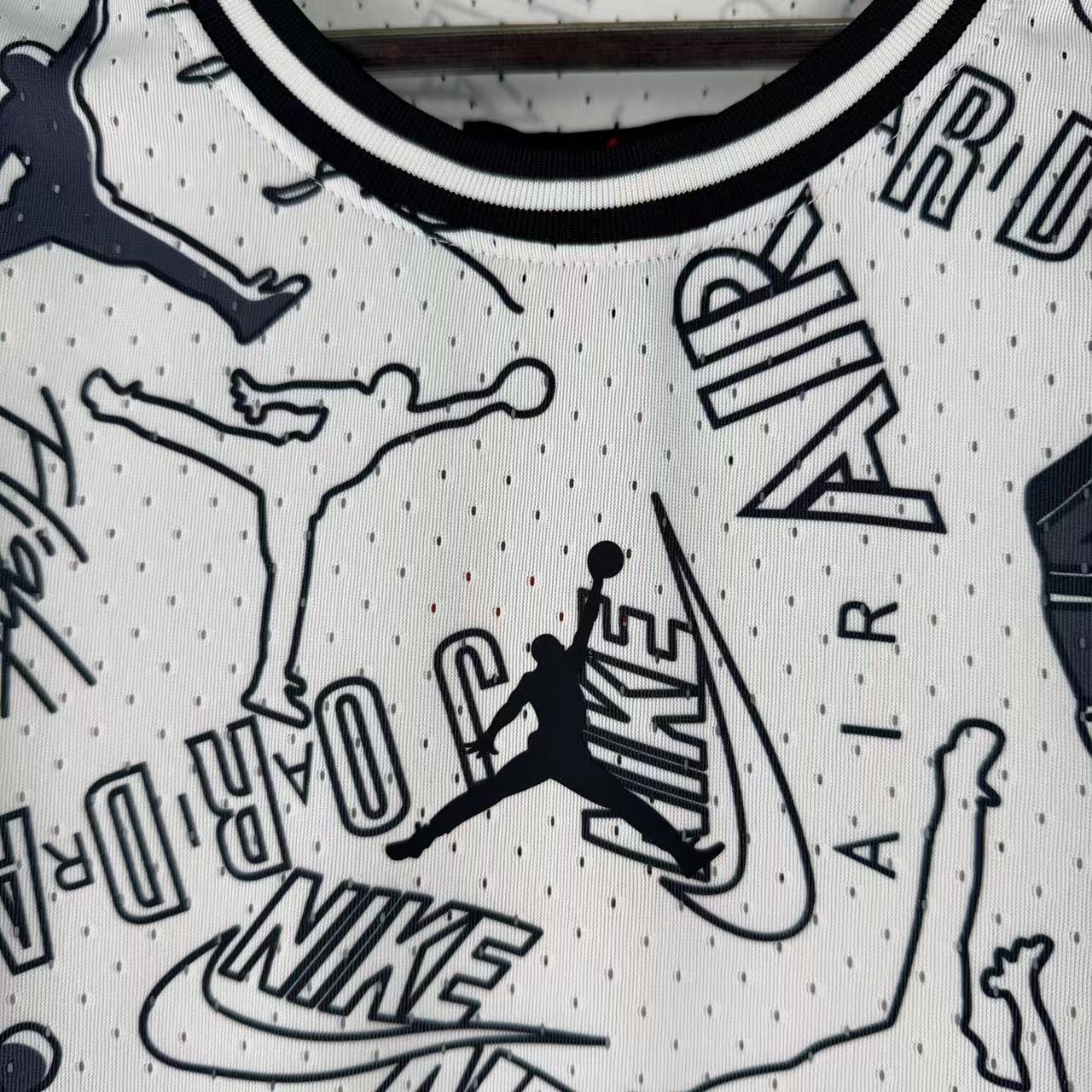 Conjunto Jordan Blanco y Negro – Dri-Fit Premium