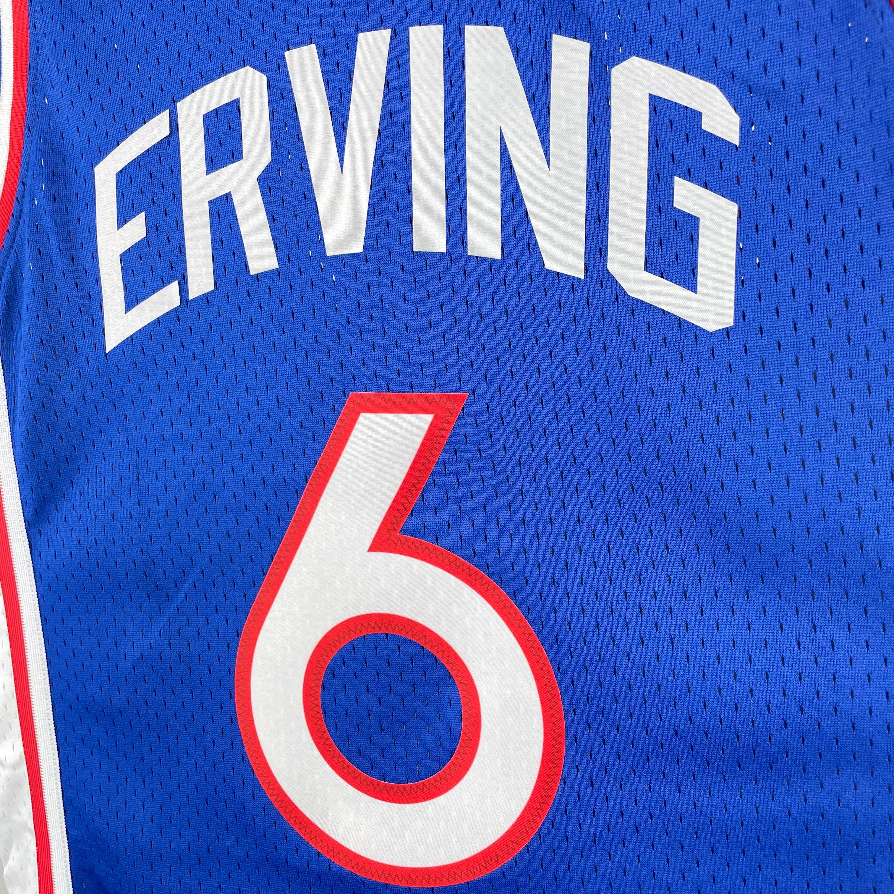 1976-77 NBA Mitchell & Ness 76ers - Julius Erving