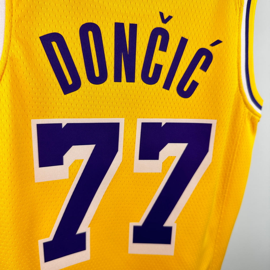 Niños | 23/24 NBA Lakers Icon Edition - Luka Doncic