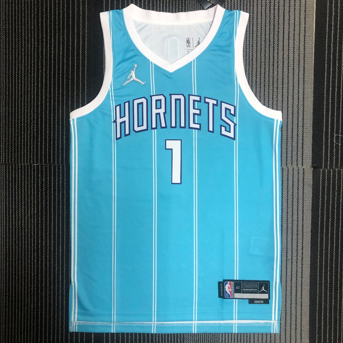 23/24 NBA 75 Aniversario Hornets - Lamelo Ball