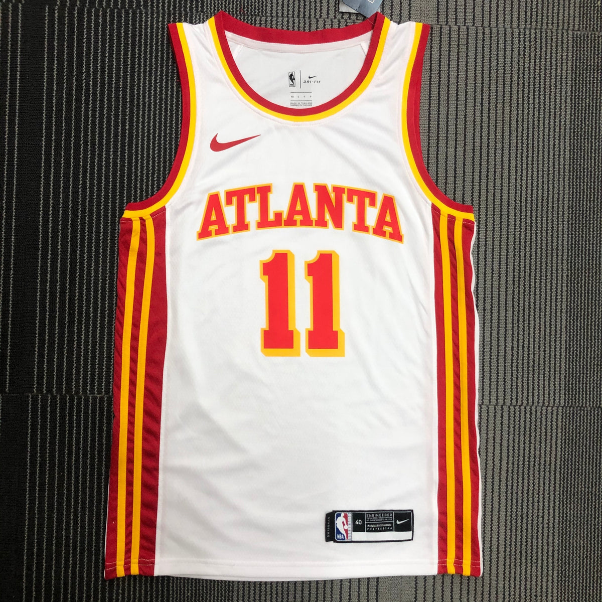 NBA Hawks Icon Edition - Young