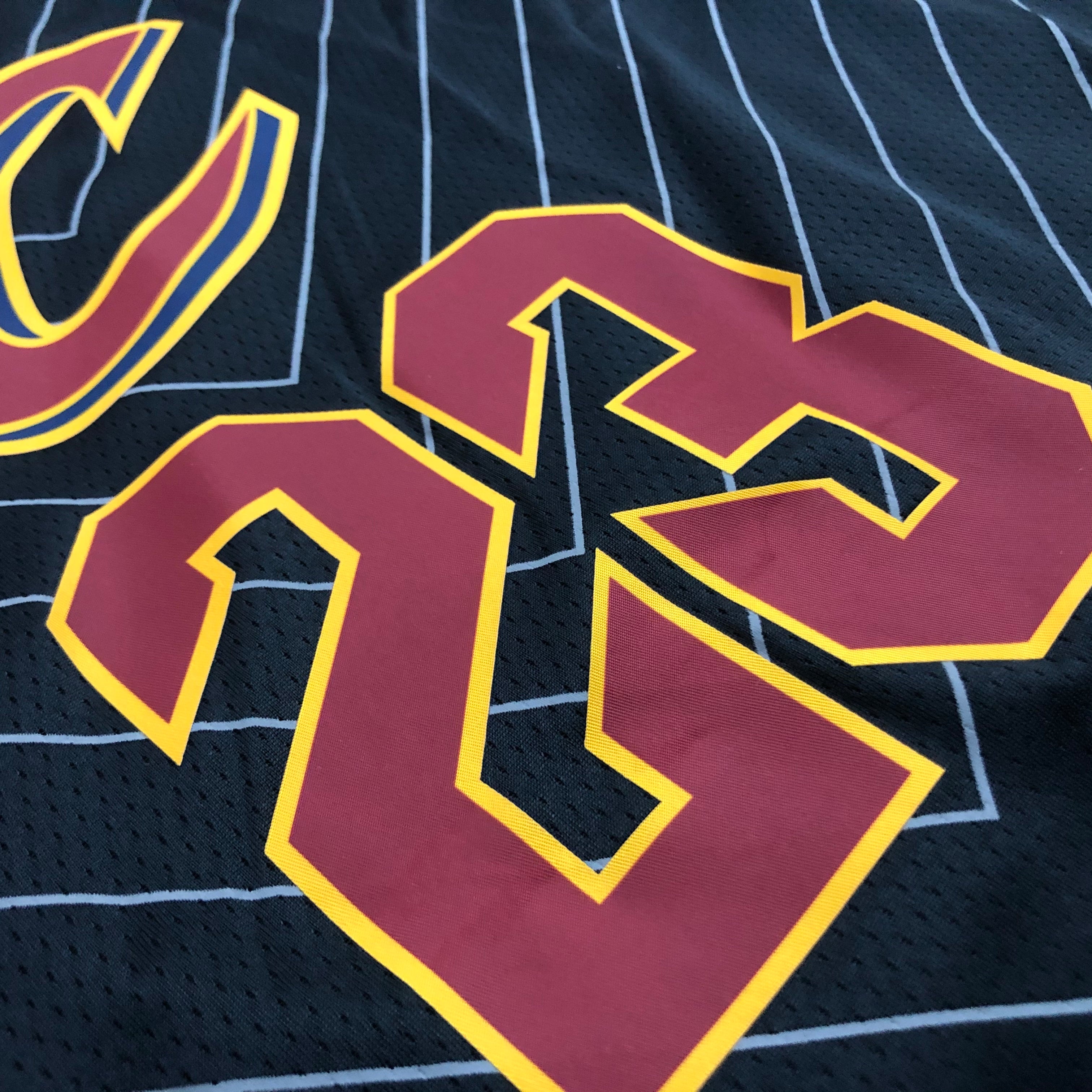2021/22 NBA Cleveland Statement Edition - Lebron James