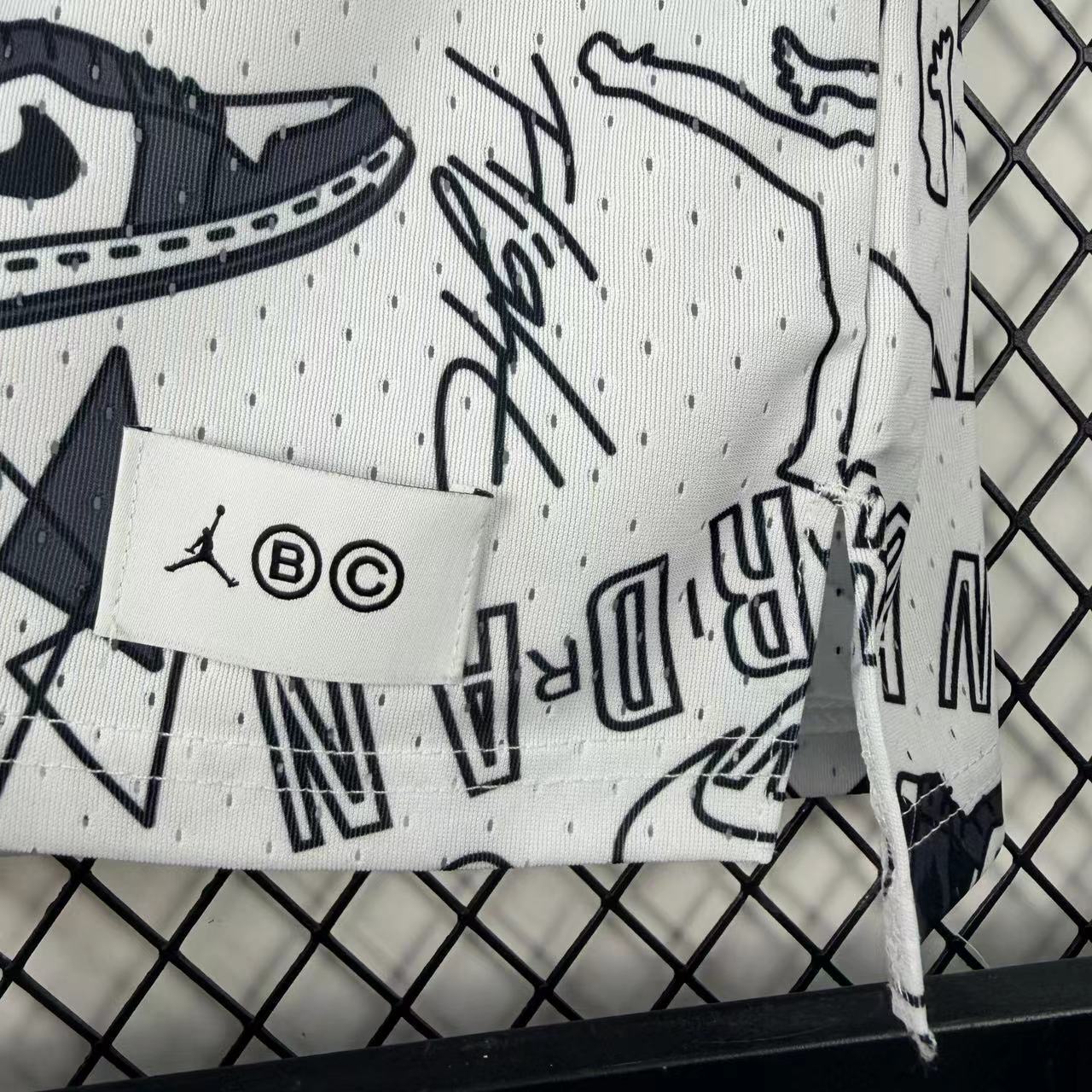 Conjunto Jordan Blanco y Negro – Dri-Fit Premium