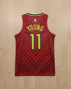 19/20 NBA Hawks Statement Edition - Young
