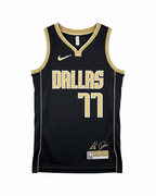 NBA Mavericks Select Series - Luka Doncic