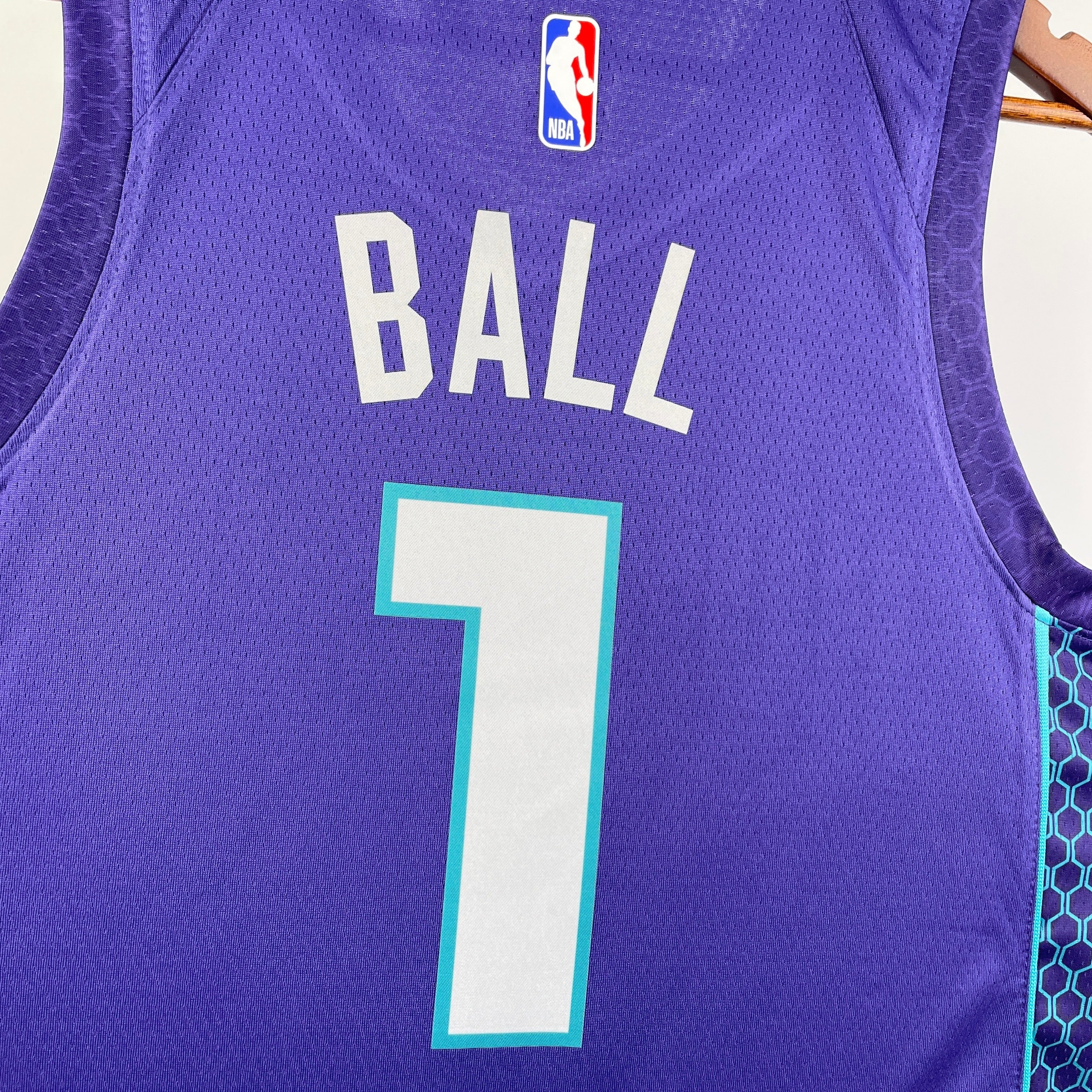 22/23 NBA Hornets Statement Edition - Lamelo Ball