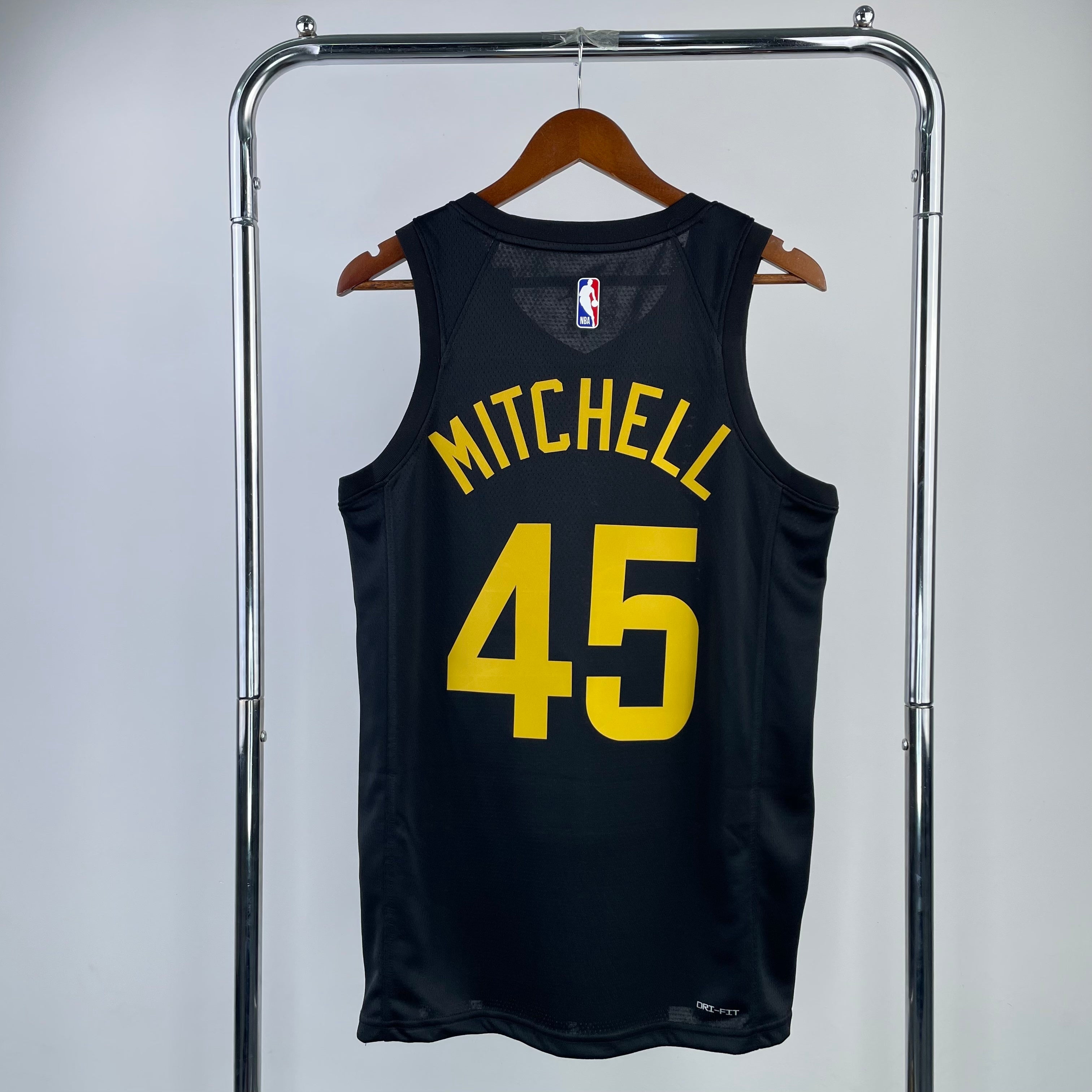 2022/23 NBA Utah Jazz Statement Edition - Mitchell
