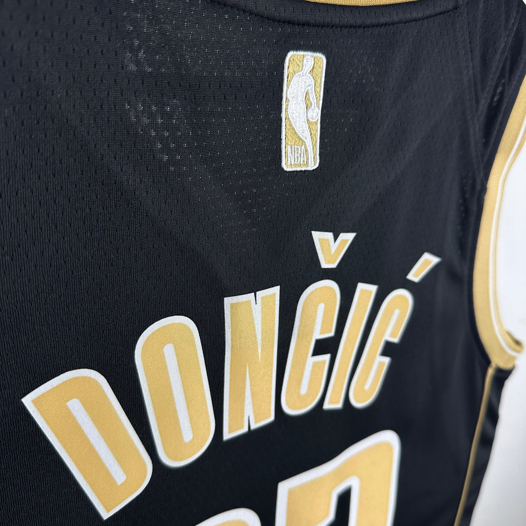 NBA Mavericks Select Series - Luka Doncic