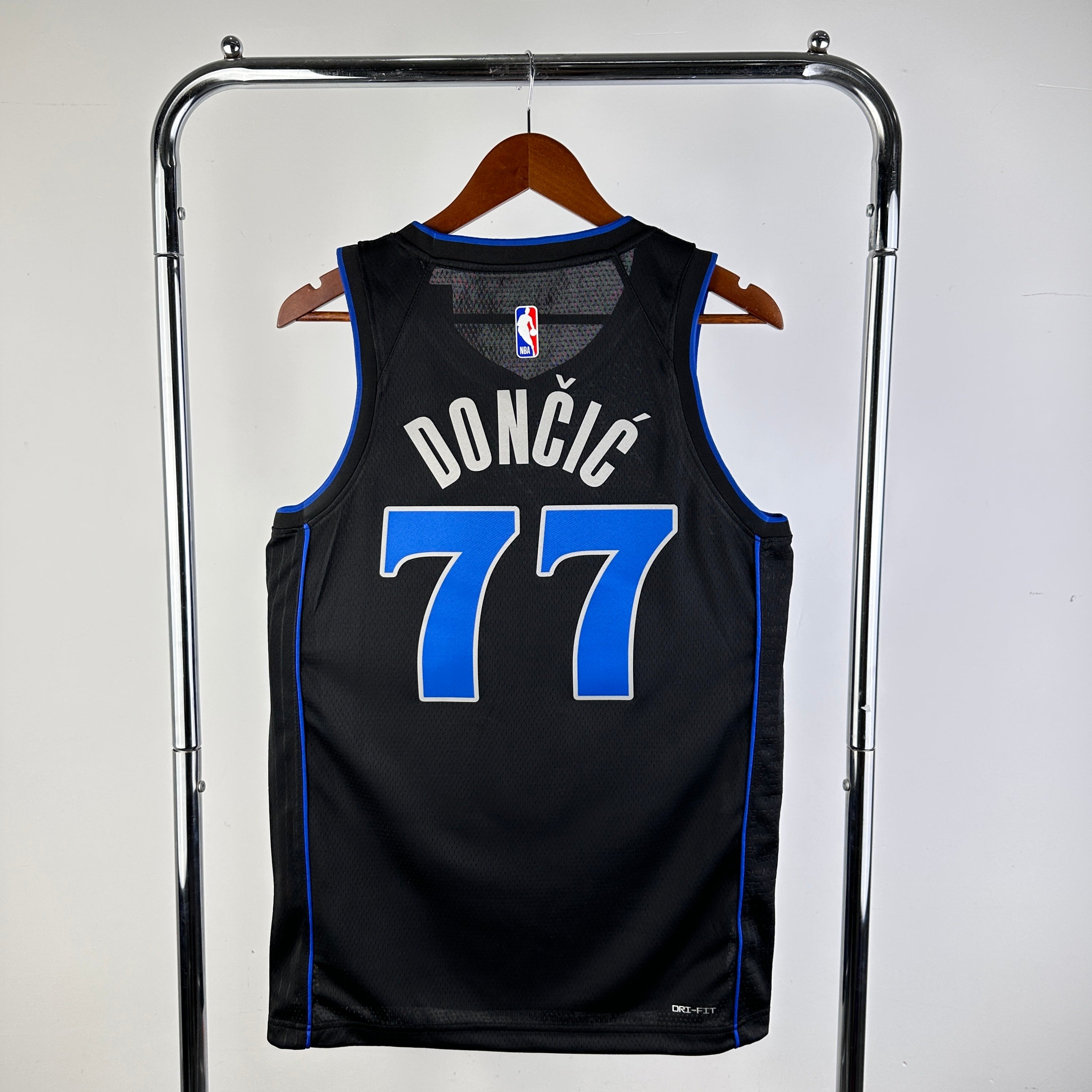 2023/24 NBA Mavericks City Edition - Luka Doncic