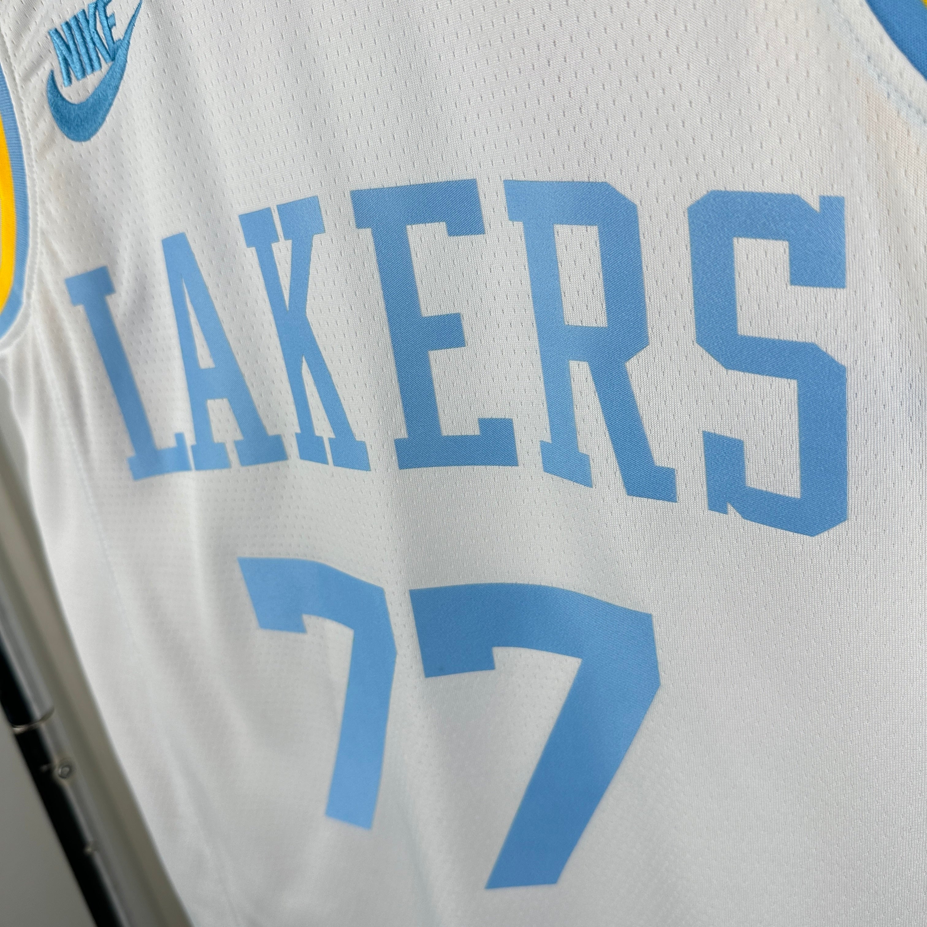 23/24 NBA Lakers Classic Edition - Luka Doncic