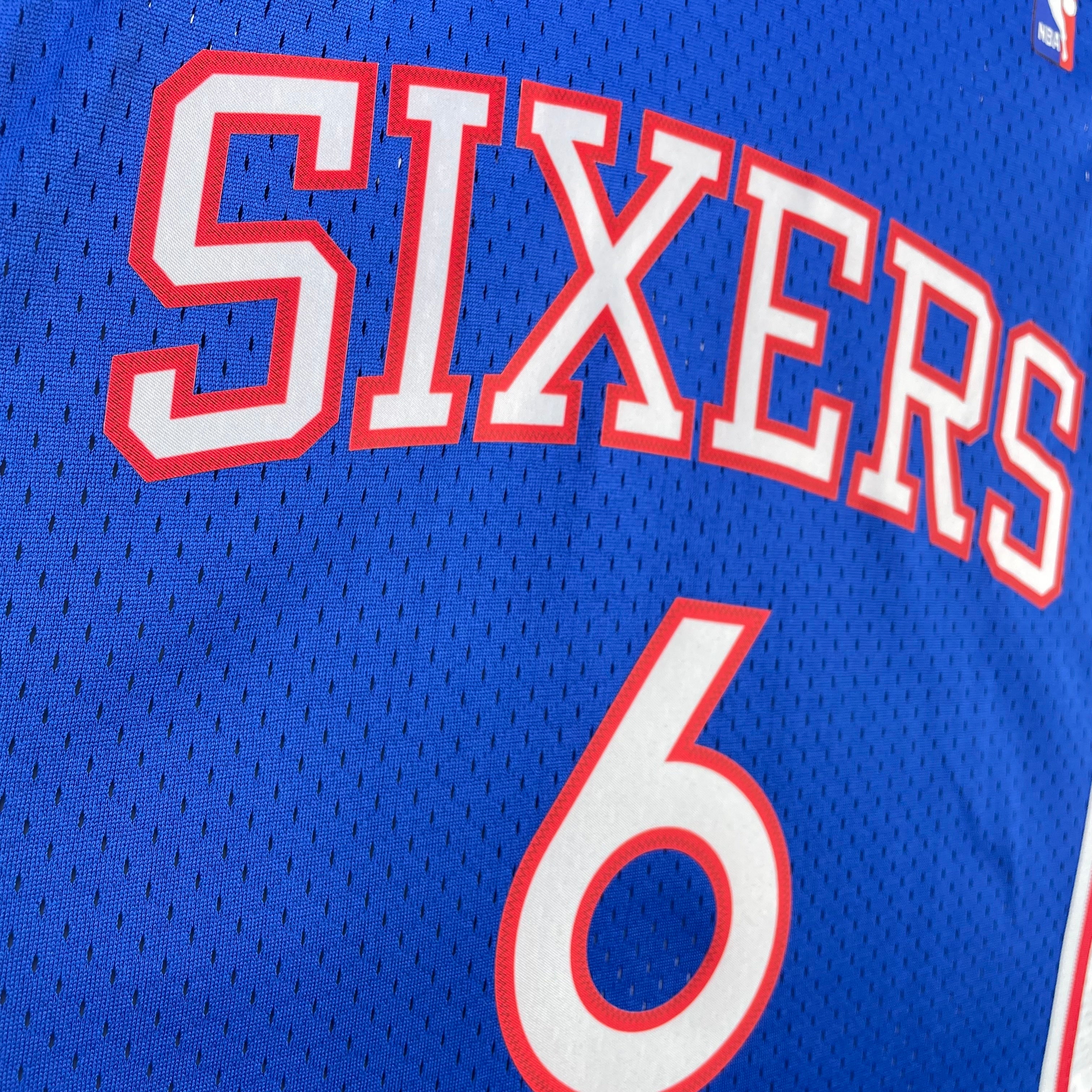 1976-77 NBA Mitchell & Ness 76ers - Julius Erving