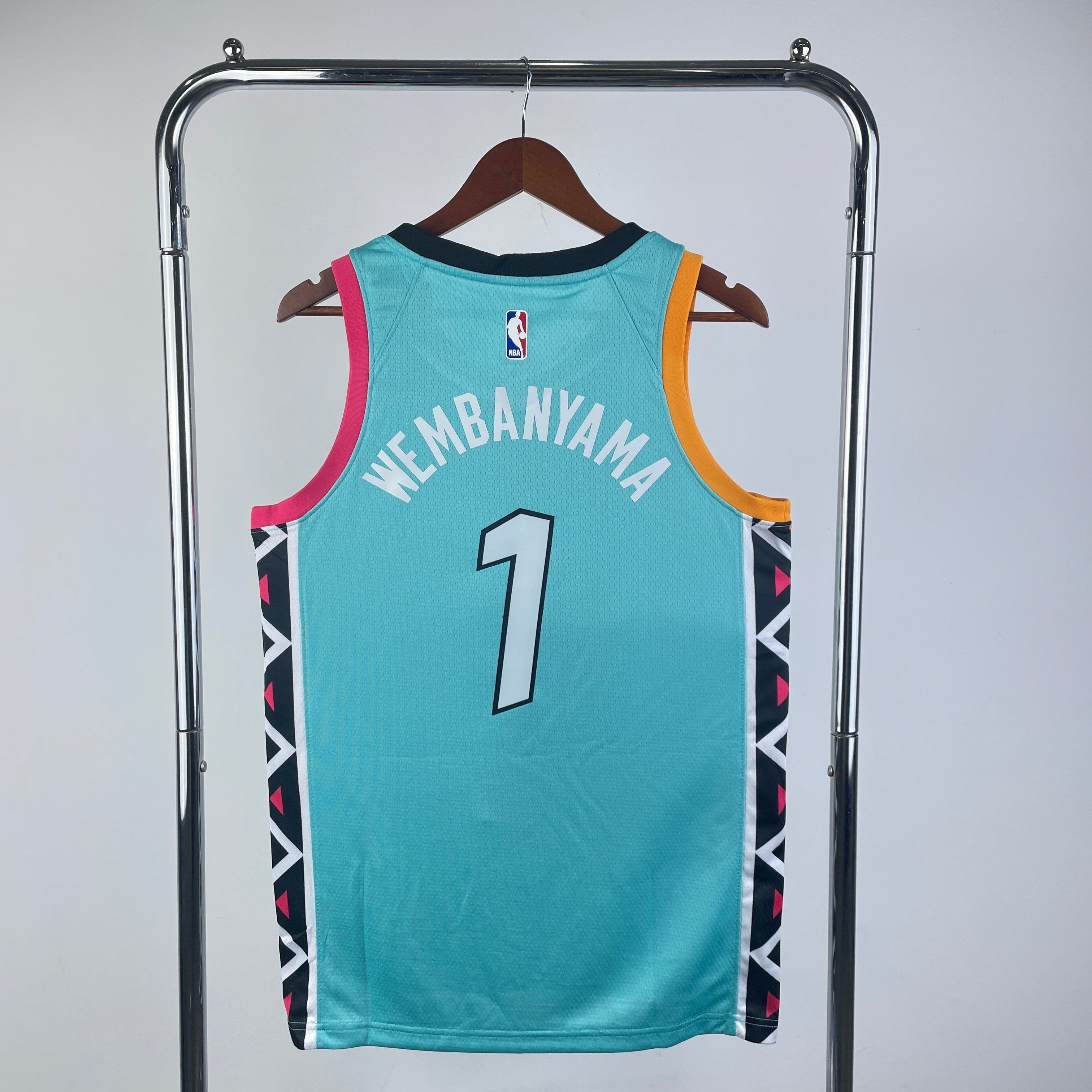 22/23 NBA Spurs City Edition - Victor Wembanyama