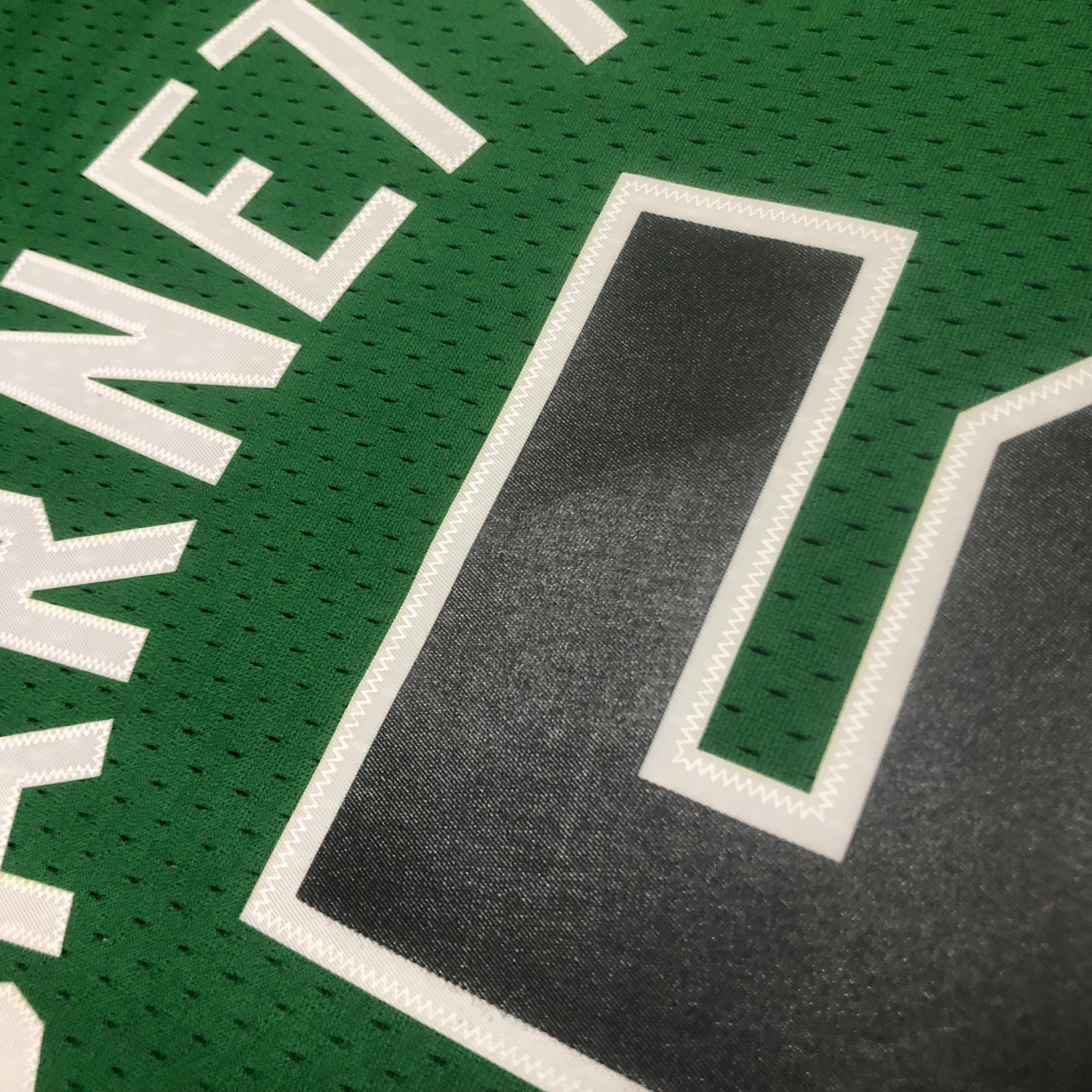 2007 NBA Celtics Mitchell & Ness - Kevin Garnett