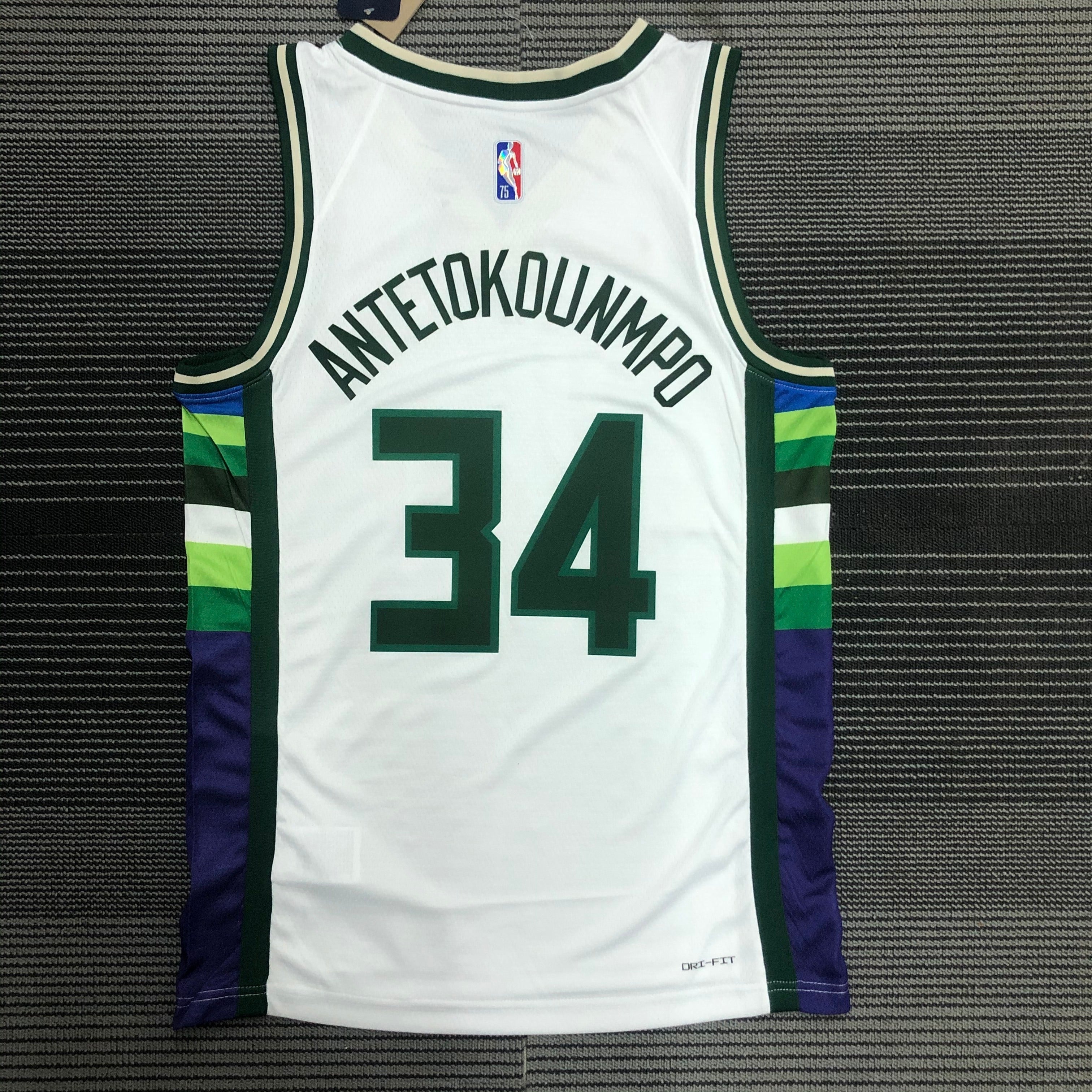21/22 NBA Milwaukee City Edition - Giannis Antetokounmpo
