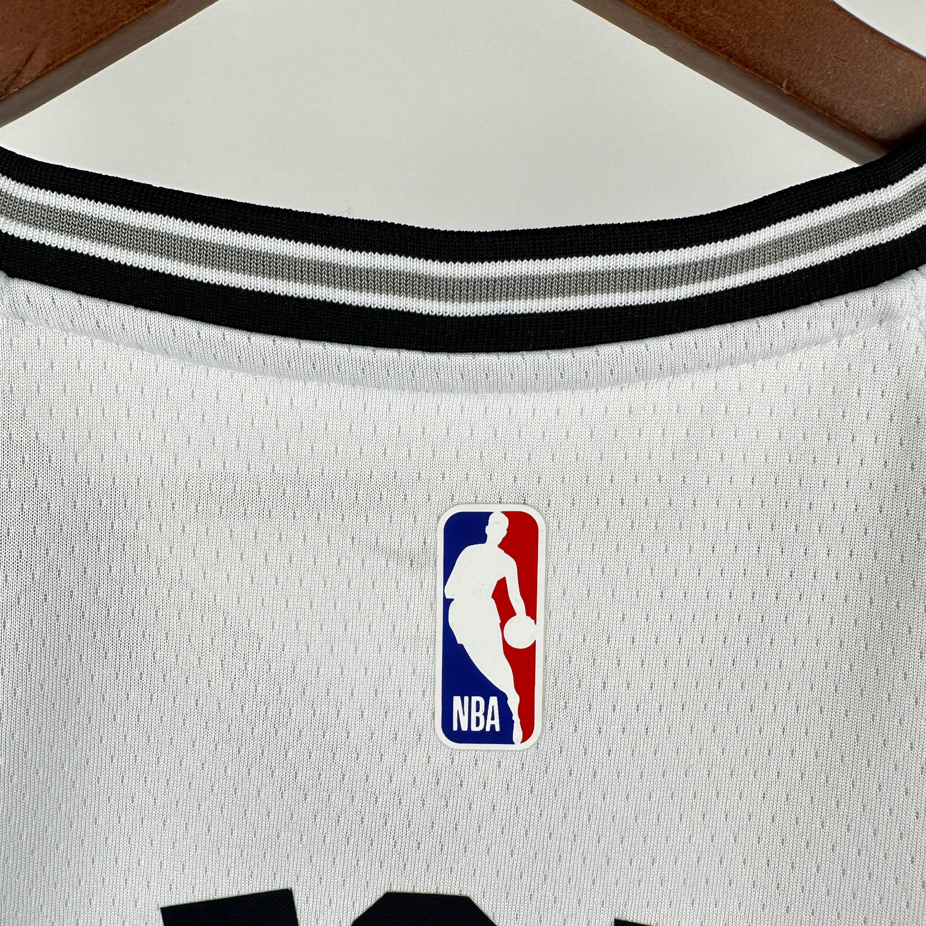 22/23 NBA Spurs Association Edition - Victor Wembanyama