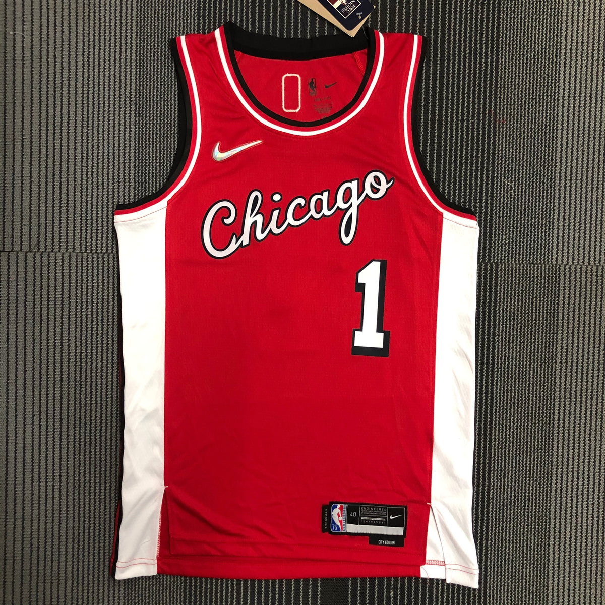 22/23 NBA Bulls City Edition -Derrick Rose