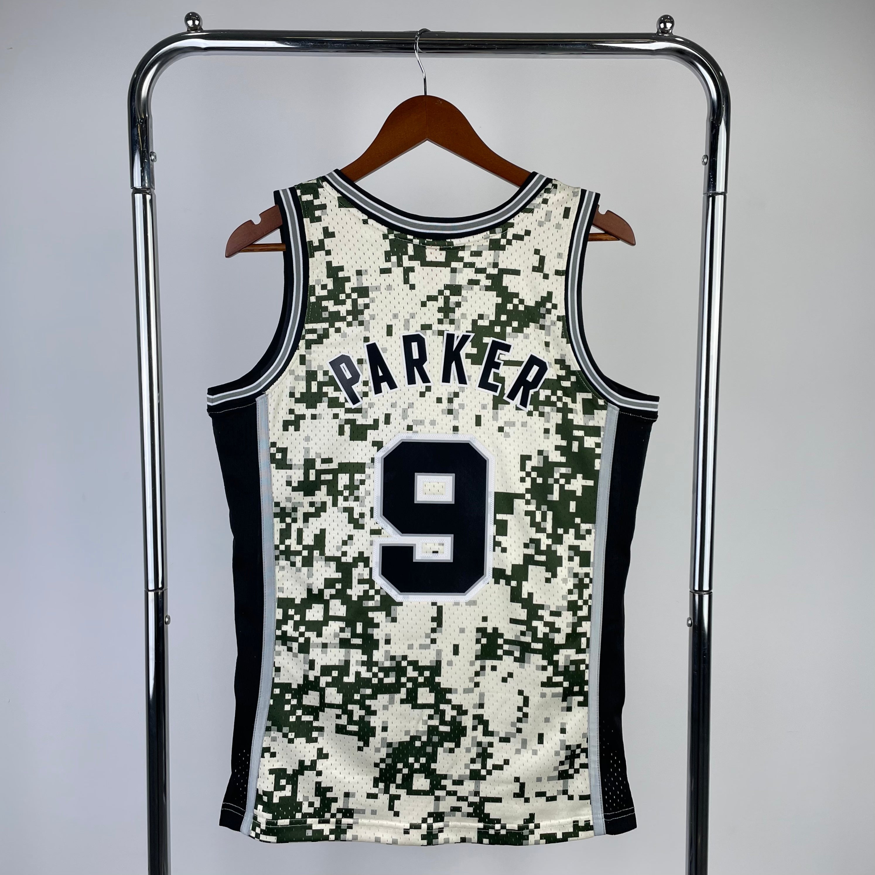 2013/14 NBA Spurs Mitchell & Ness - Tony Parker