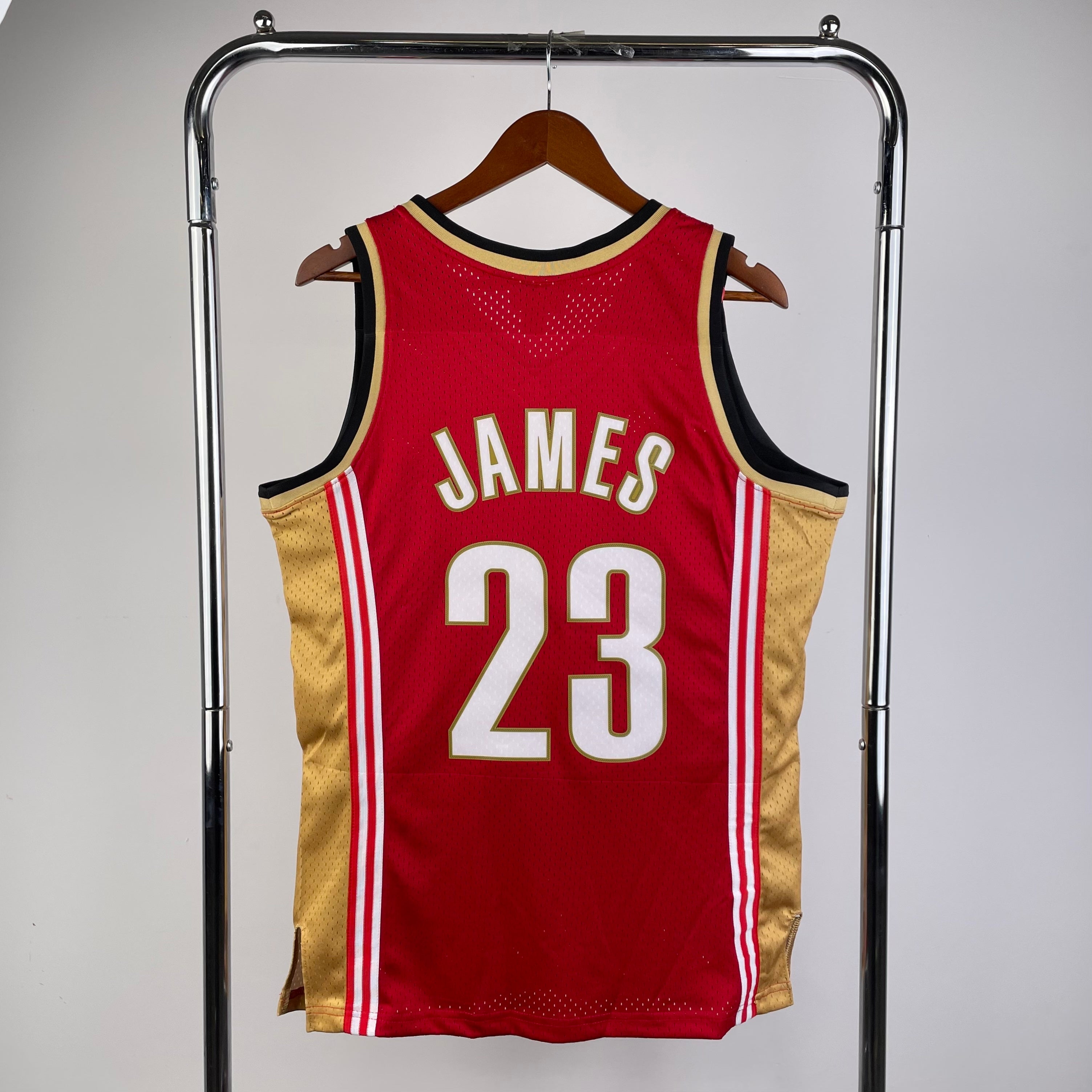 2003/04 NBA Cleveland Mitchell & Ness - Lebron James
