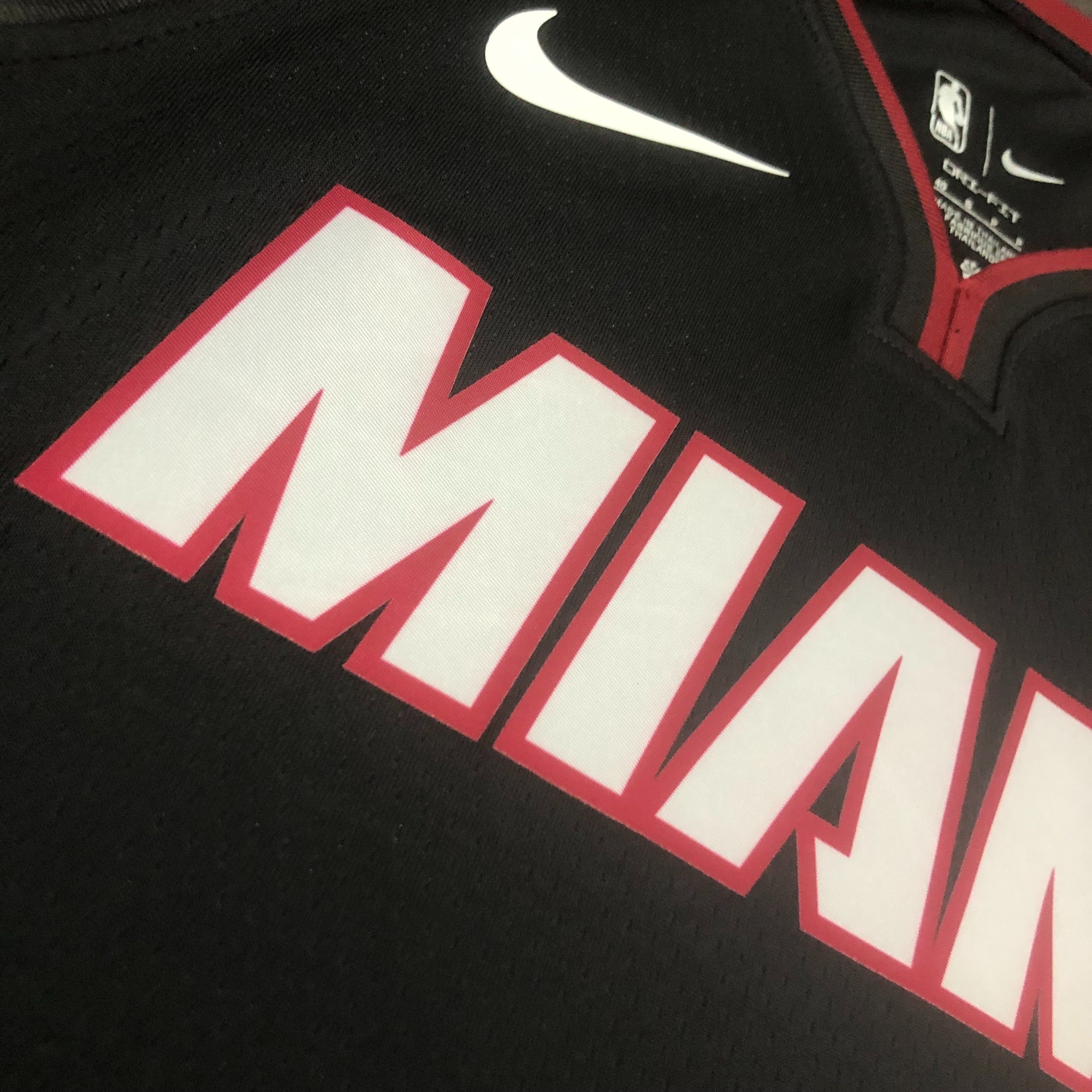 2023/24 NBA Miami Heat Icon Edition - Lebron James