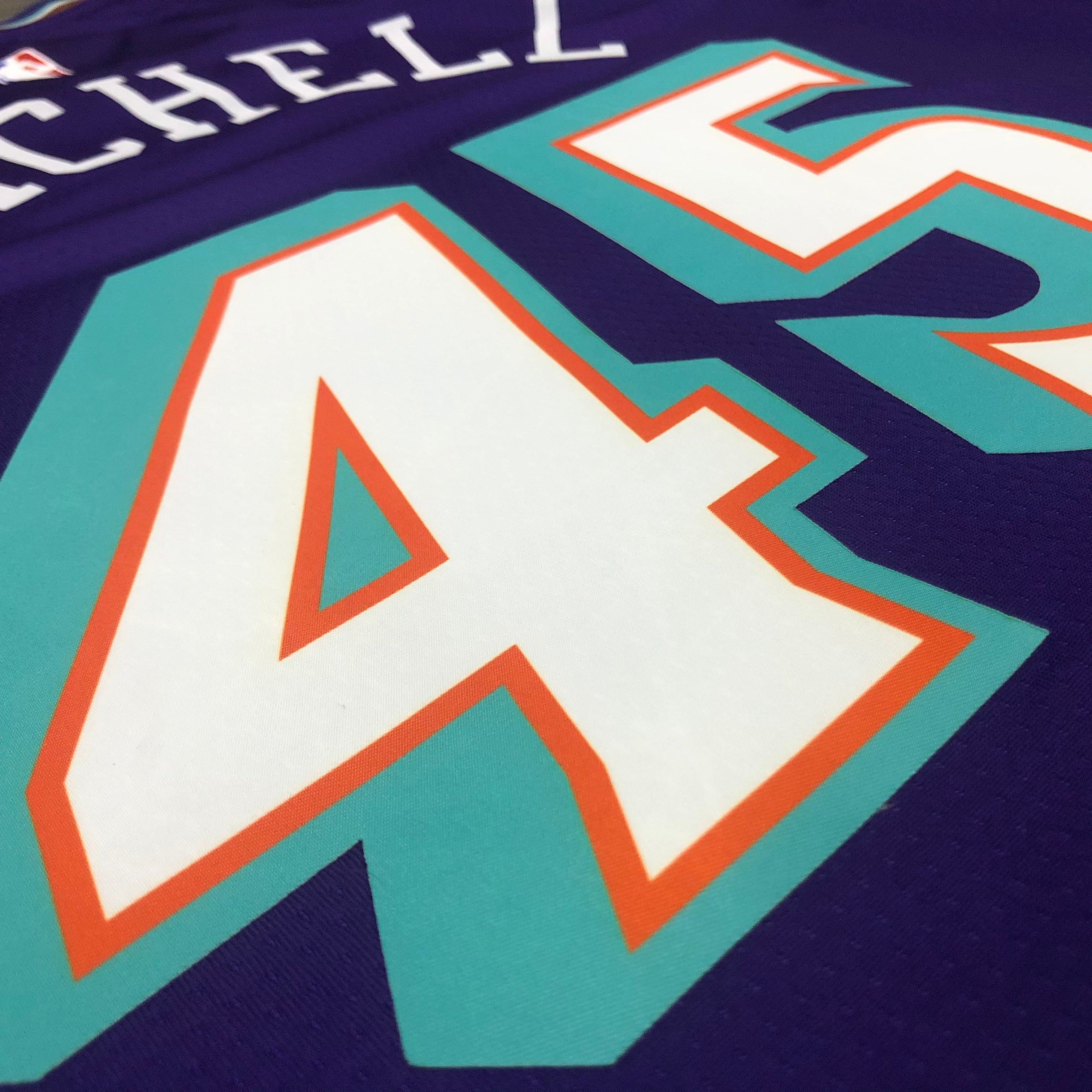 2019/20 NBA Utah Jazz Classic Edition - Mitchell