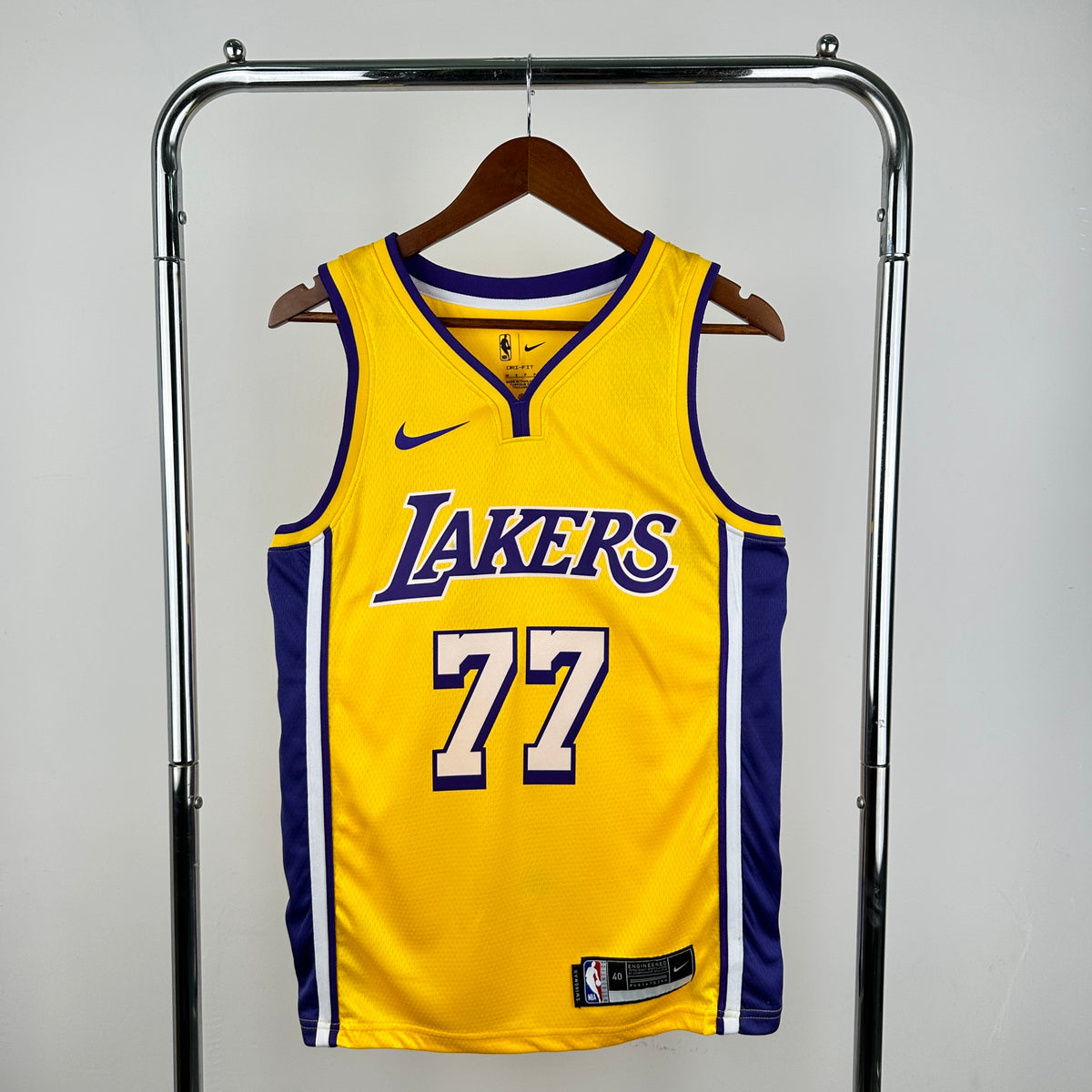 23/24 NBA Lakers Icon Edition - Luka Doncic