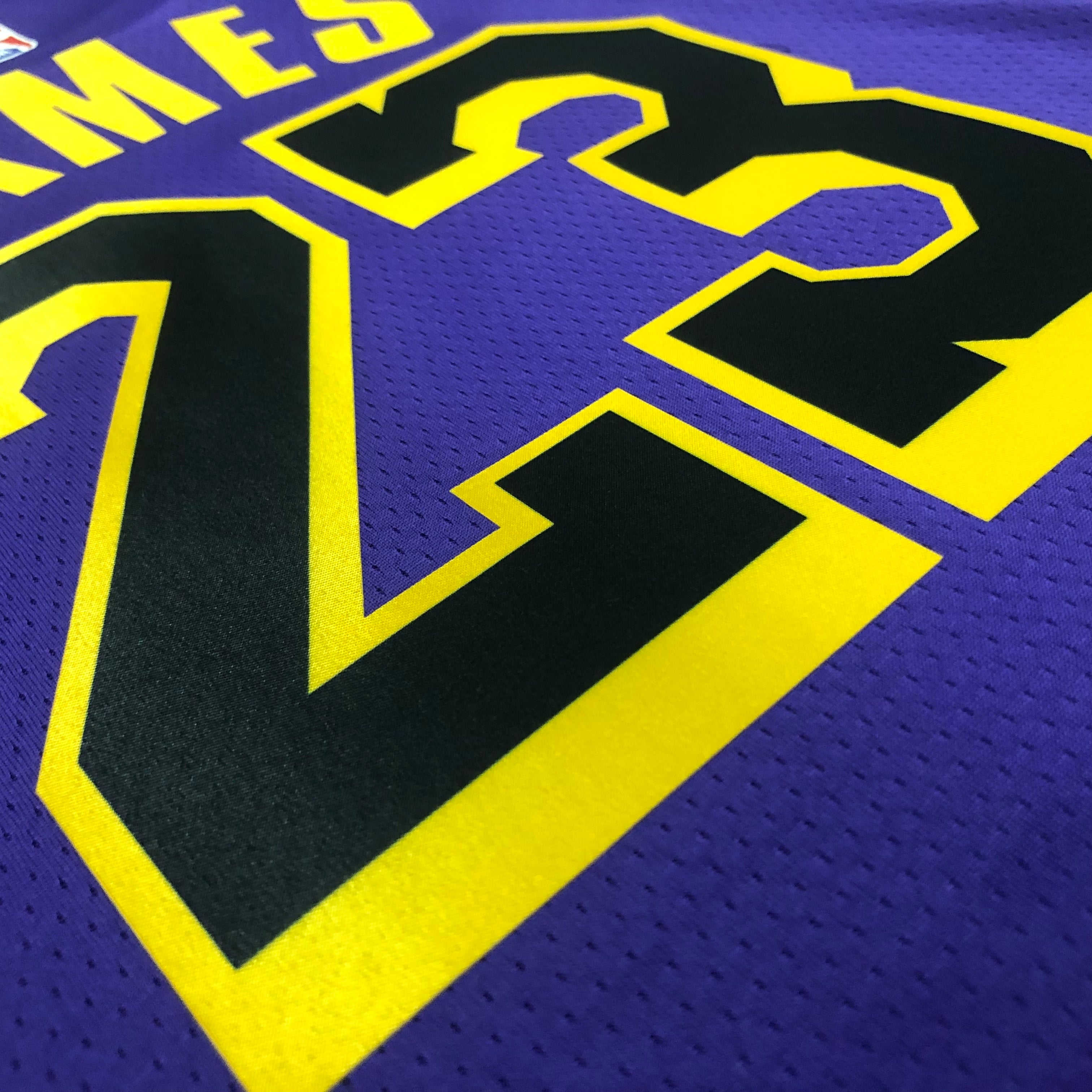 23/24 NBA Lakers Statement Edition - Lebron James